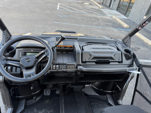 2026 Can-Am Defender MAX XT HD9 in Seymour, Indiana - Photo 10