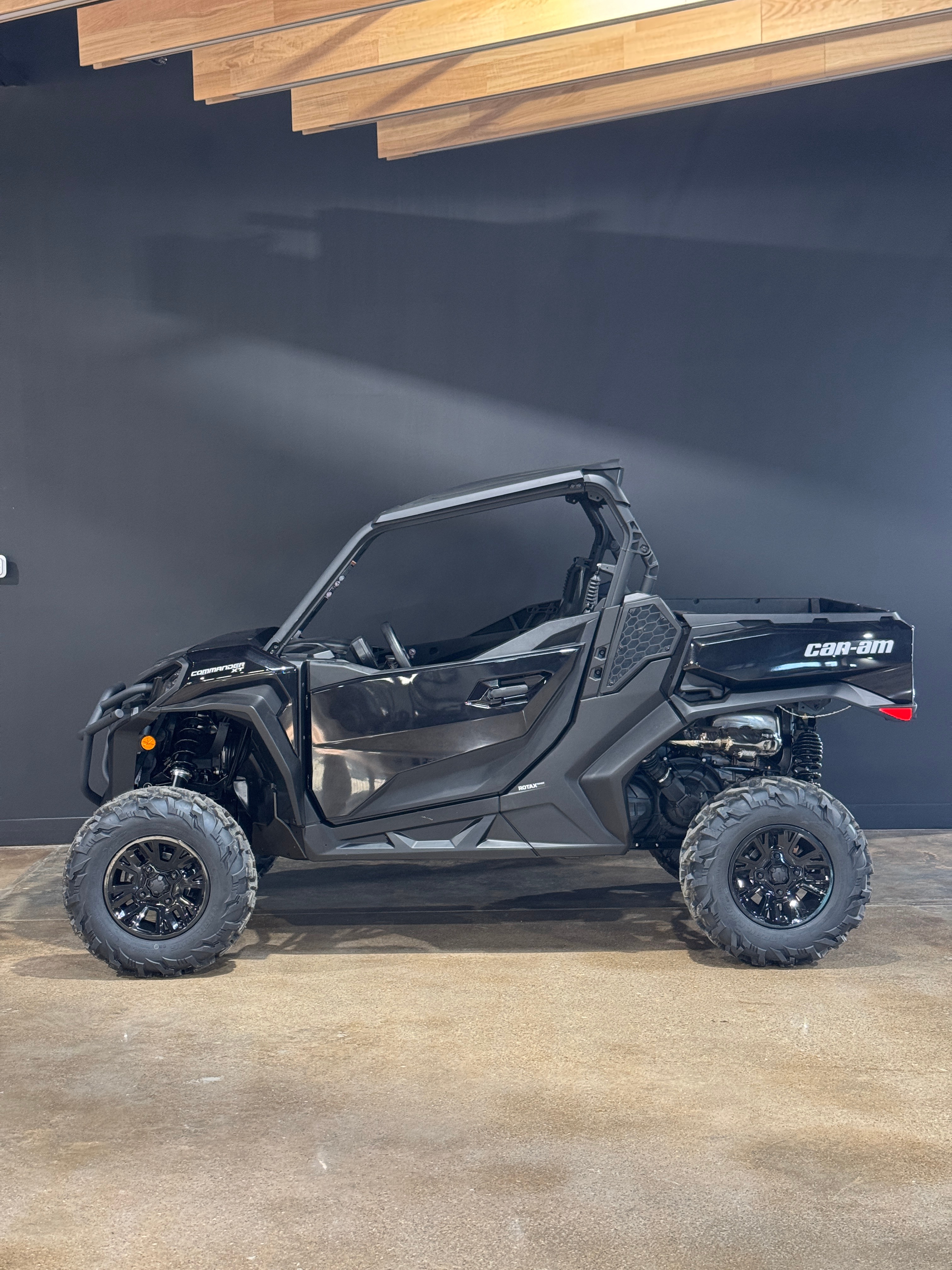 2026 Commander XT 1000R