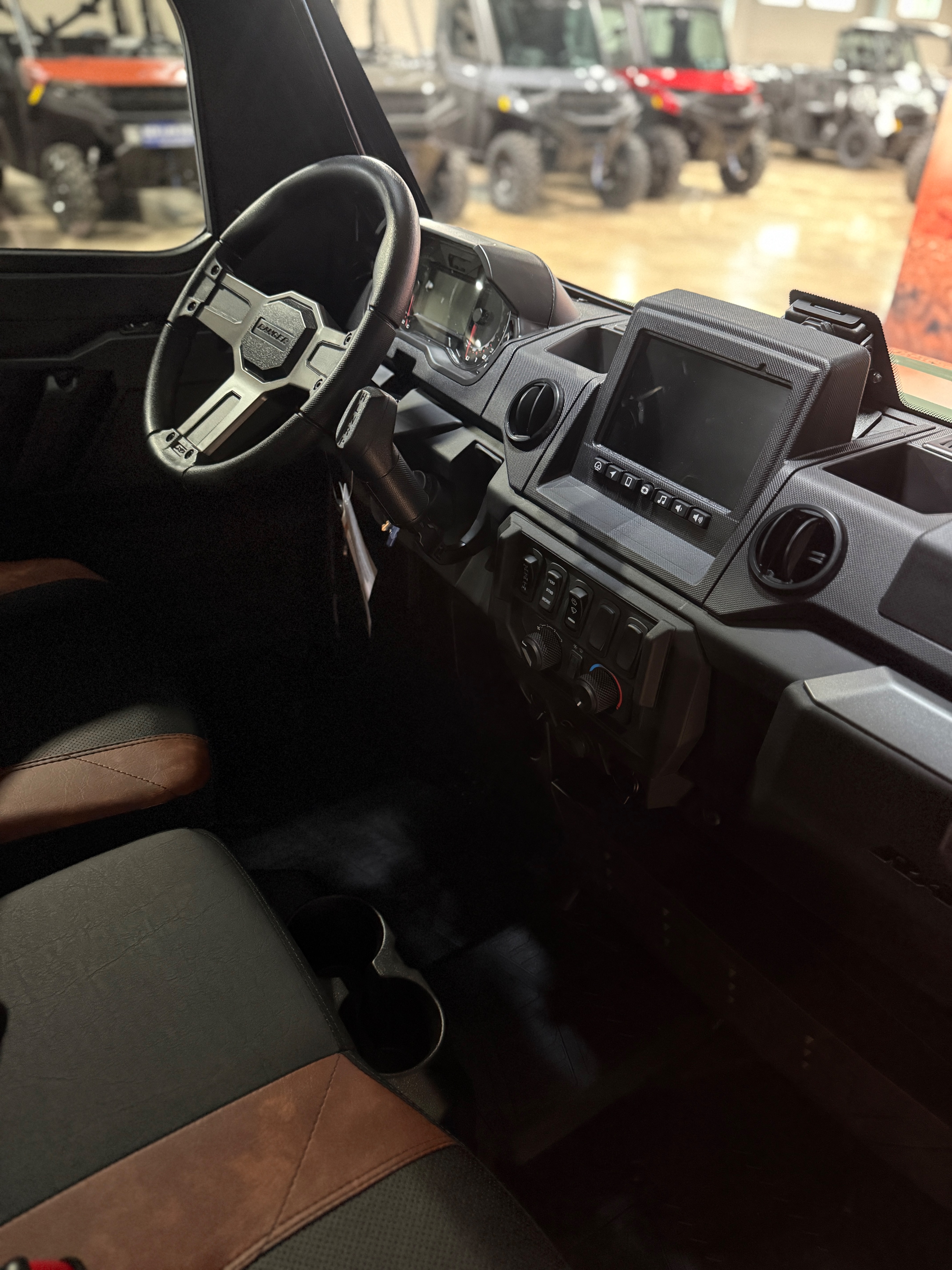 2027 Polaris Ranger Crew XP 1000 NorthStar Ultimate - Light Tin 5