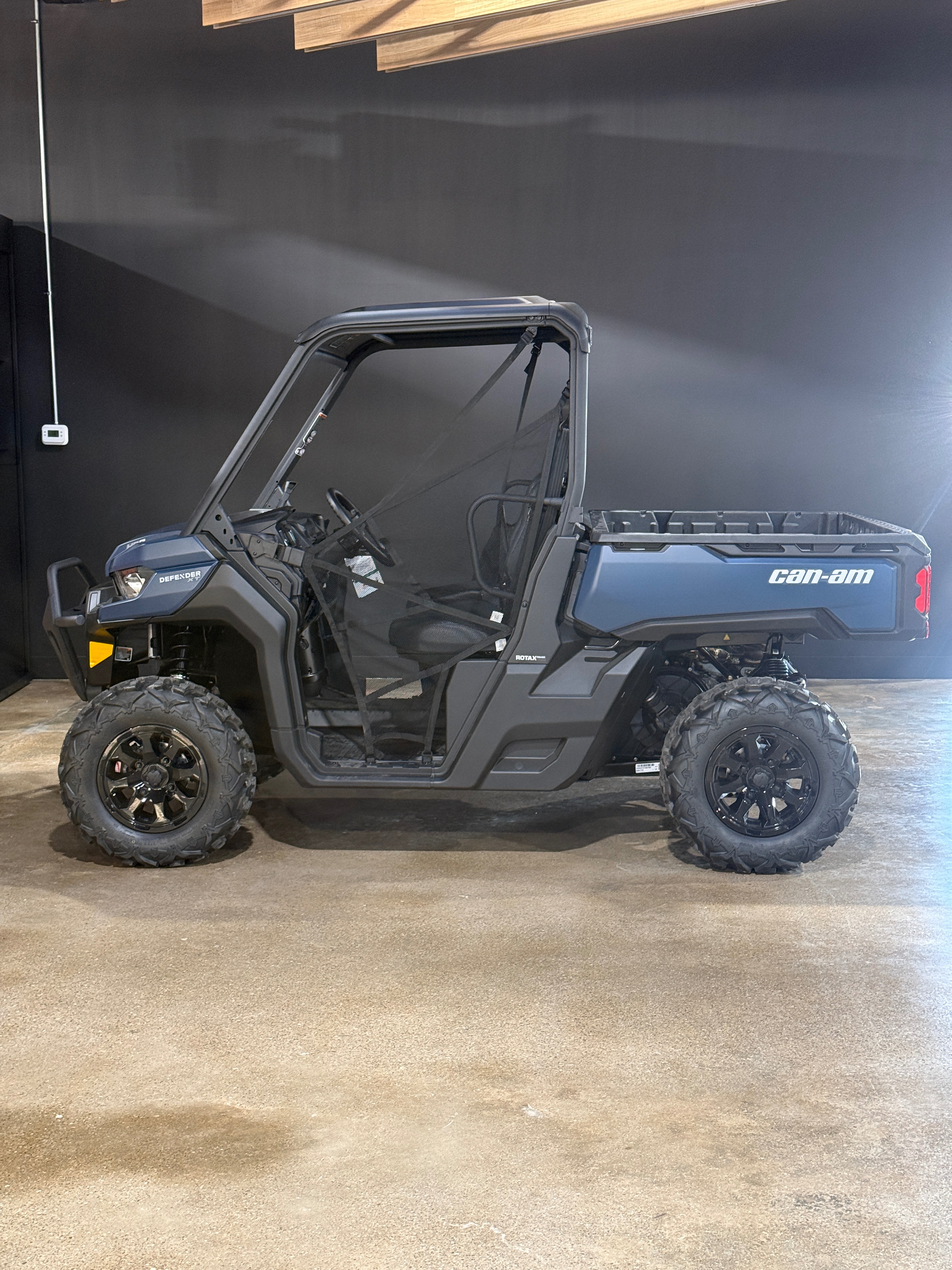 2026 Defender XT HD9