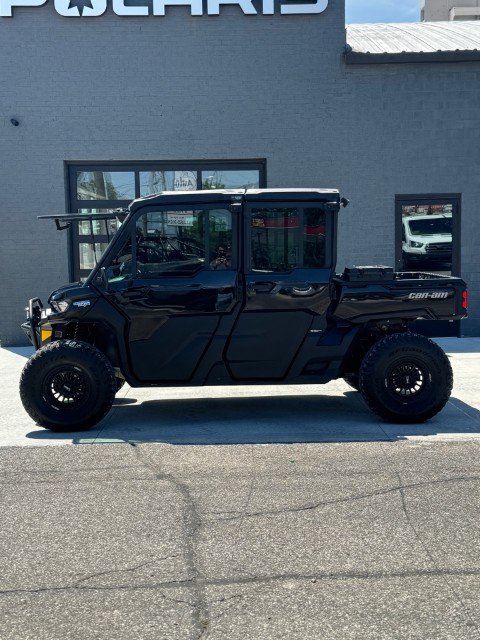 2023 Can-Am HD10 in Seymour, Indiana