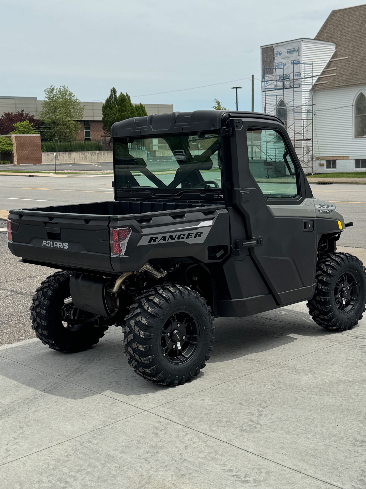 2027 Polaris Ranger Crew XP 1000 Cab in Seymour, Indiana - Photo 4
