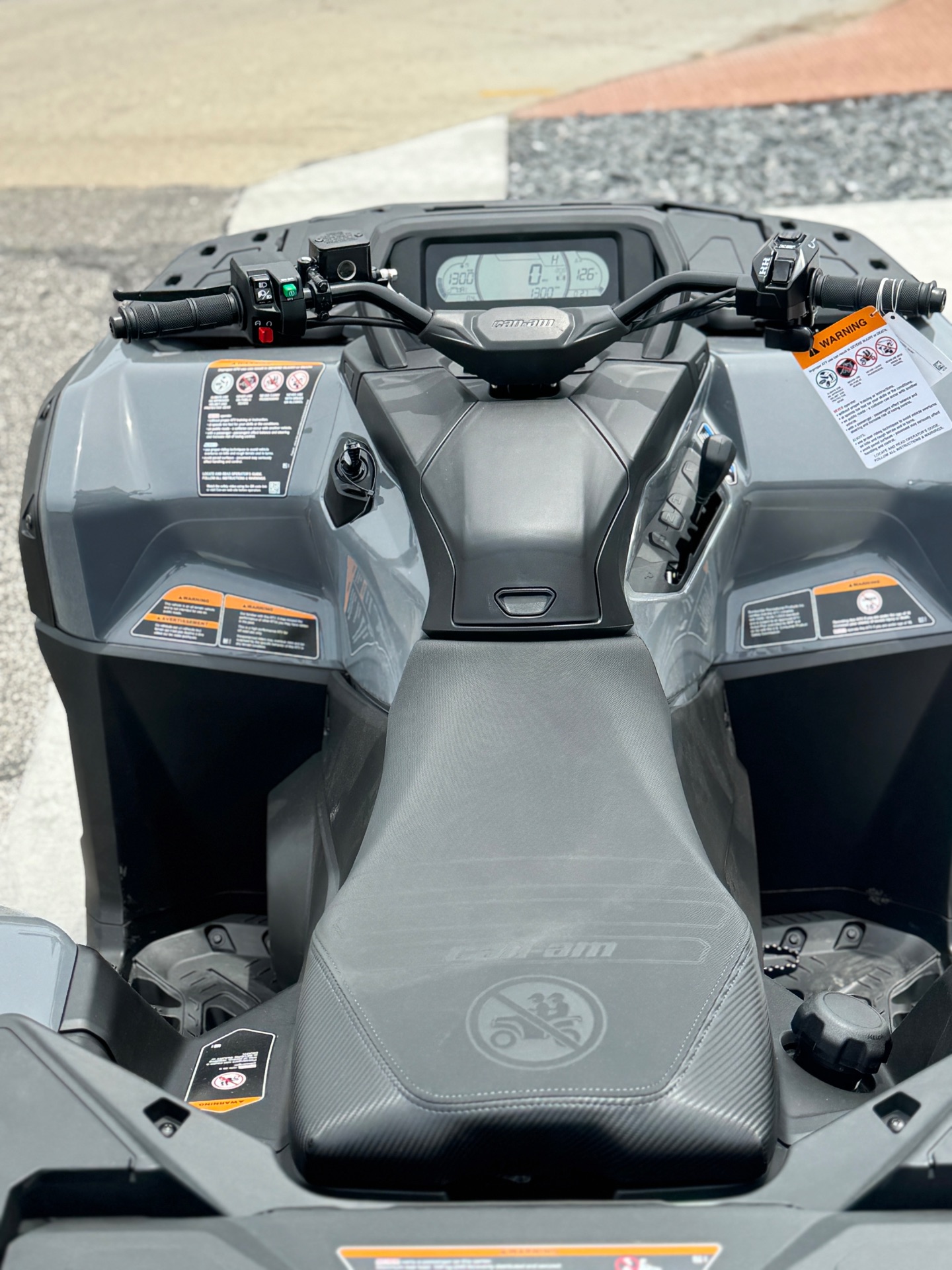 2026 Can-Am Outlander DPS 850 in Seymour, Indiana - Photo 6