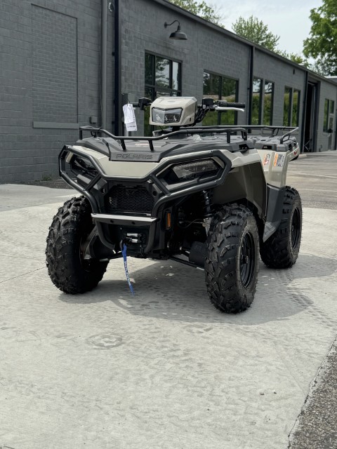 2026 Polaris Sportsman 570 EPS in Seymour, Indiana - Photo 2