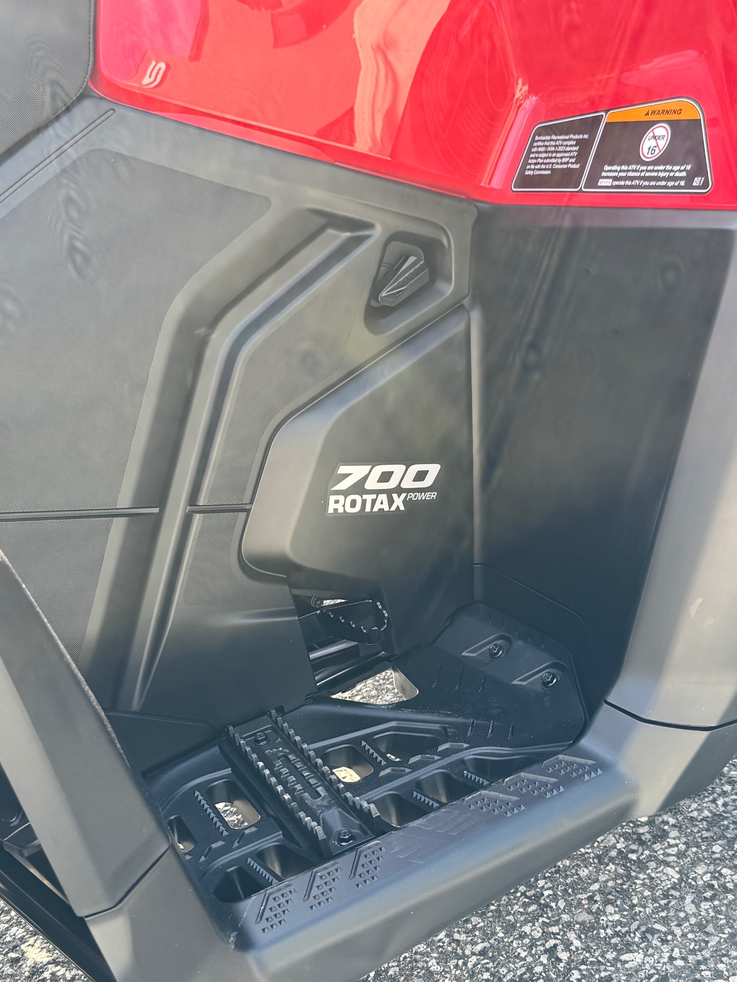 2026 Can-Am Outlander DPS 700 in Seymour, Indiana - Photo 5