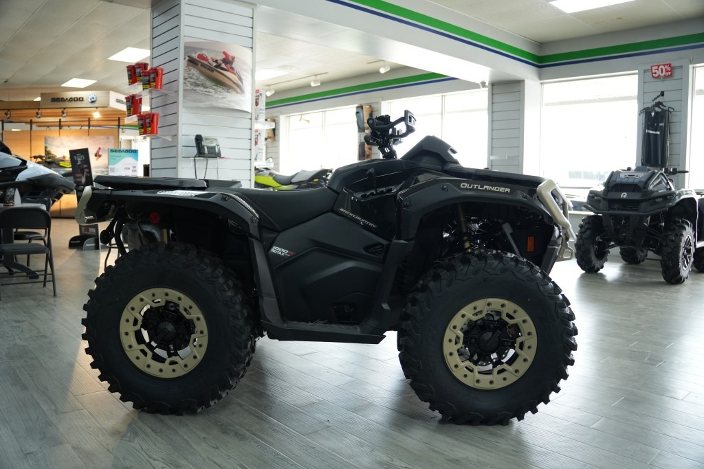 2026 Outlander Backcountry 1000R