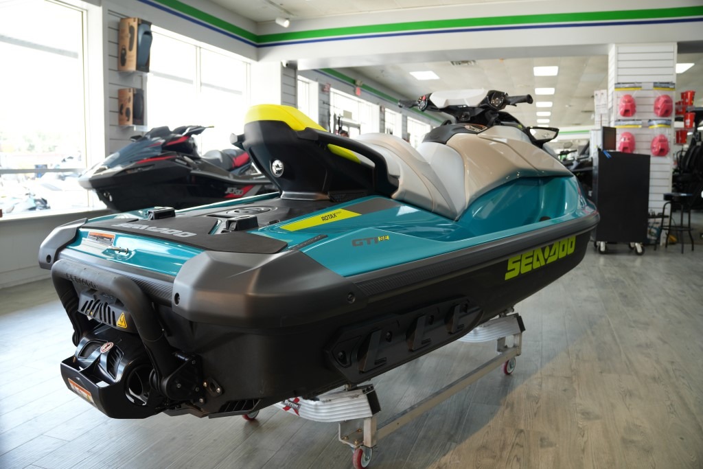 2026 Sea-Doo GTI SE 170 + iDF, iBR 7