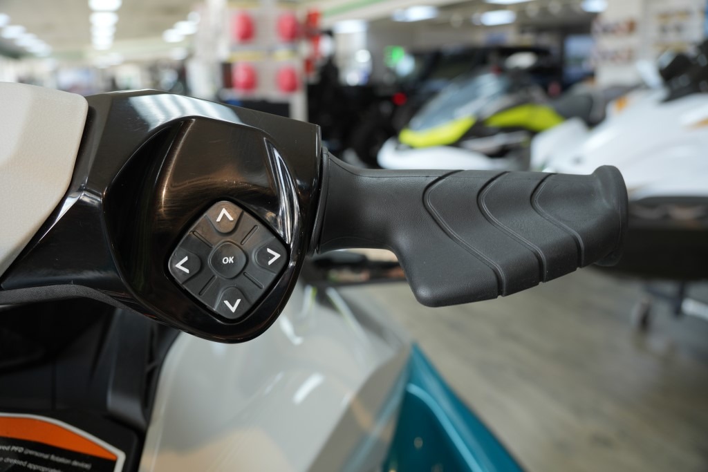 2026 Sea-Doo GTI SE 170 + iDF, iBR 12