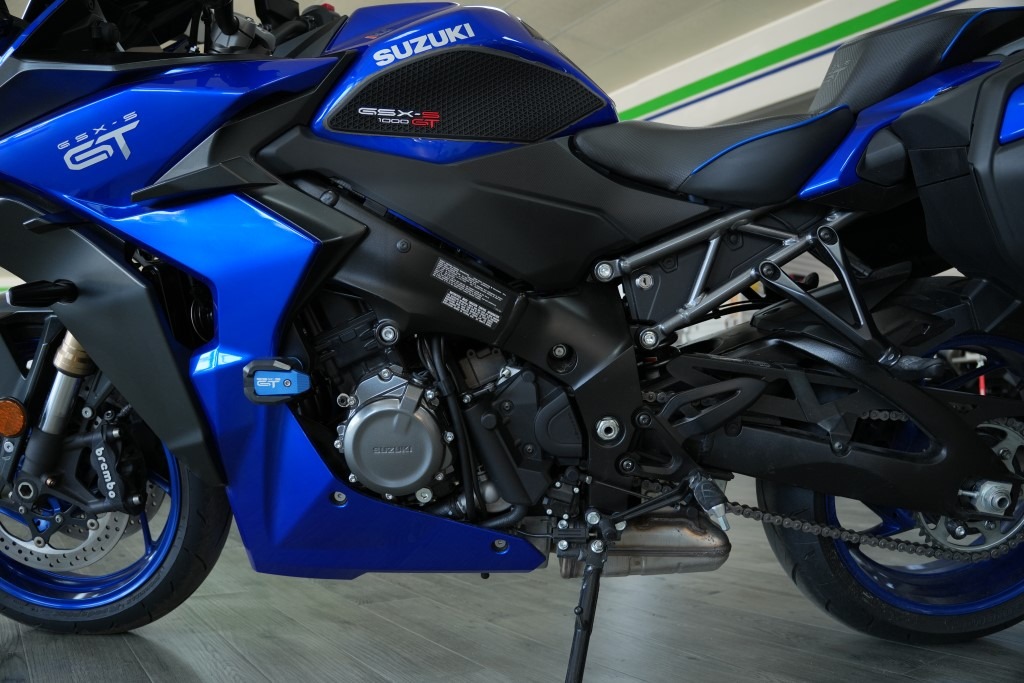 2025 Suzuki GSX-S1000GT+ 8