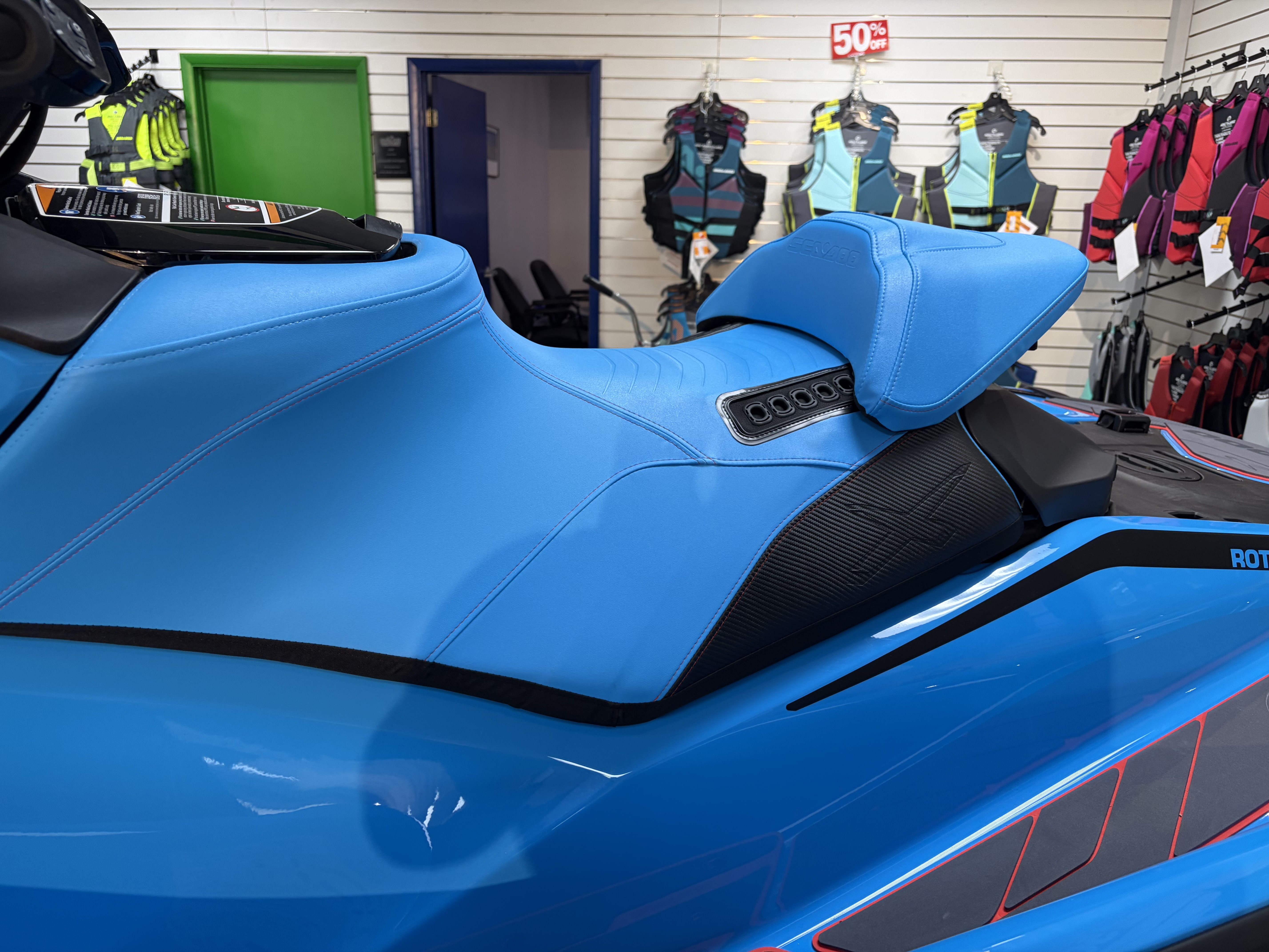 2026 Sea-Doo RXP-X 325 iBR 4