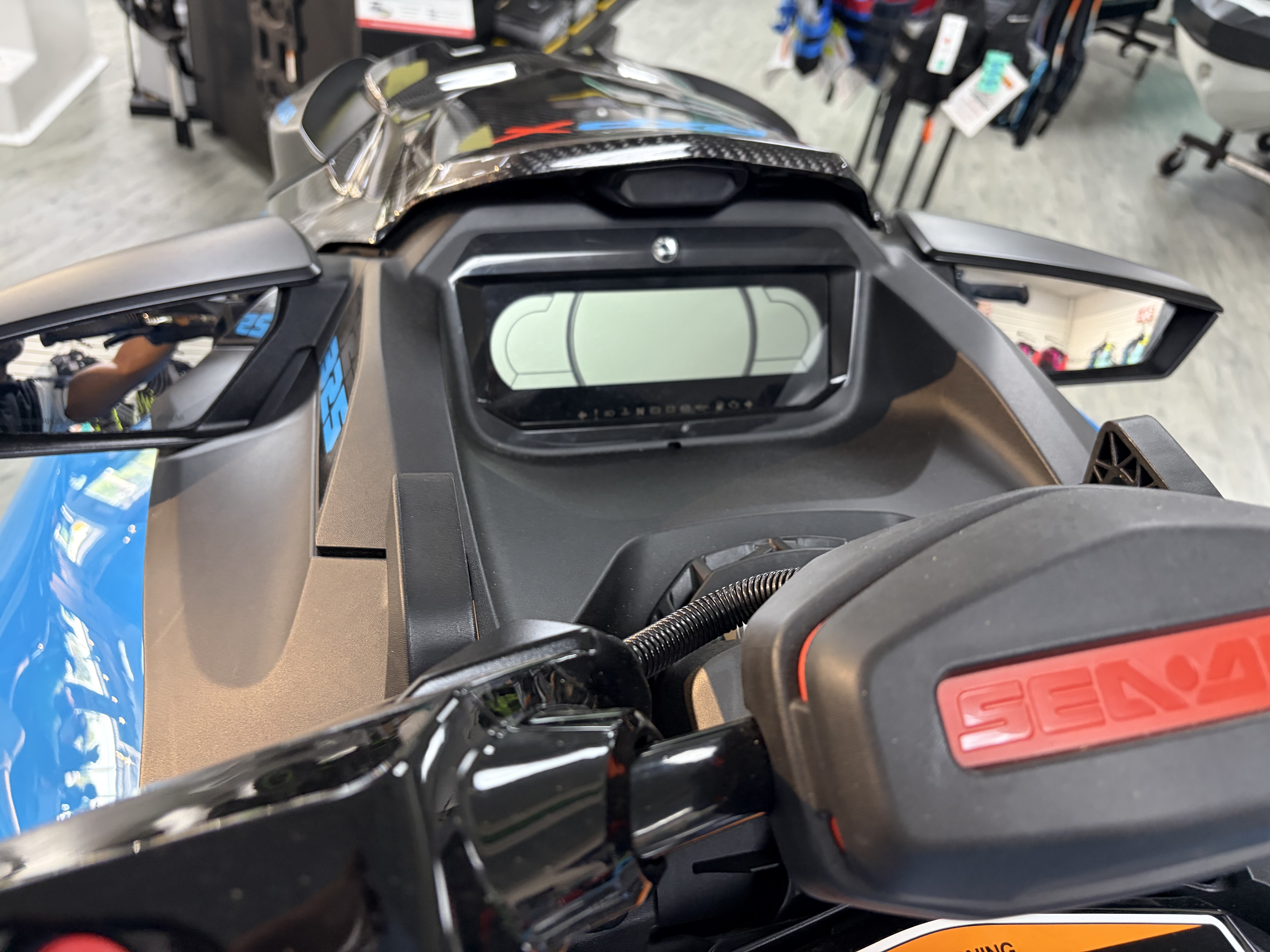 2026 Sea-Doo RXP-X 325 iBR 5