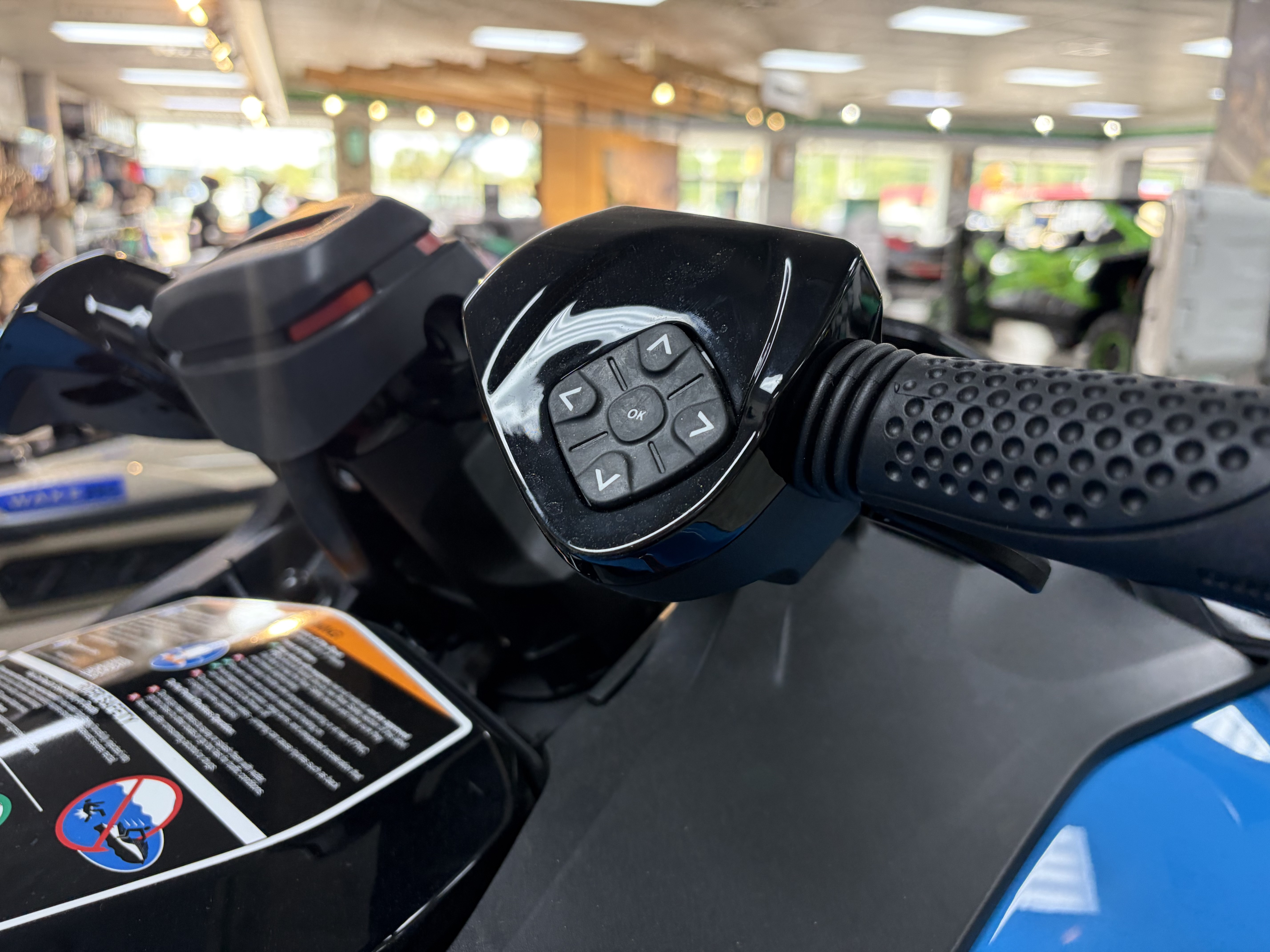 2026 Sea-Doo RXP-X 325 iBR 11