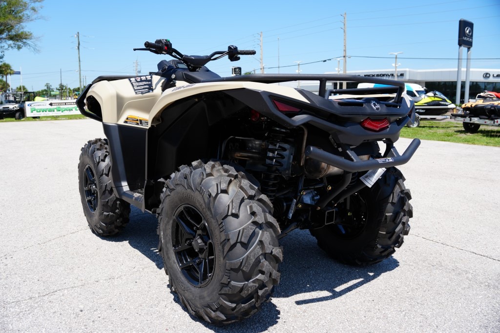 2026 Can-Am™ Outlander PRO XU HD7 8