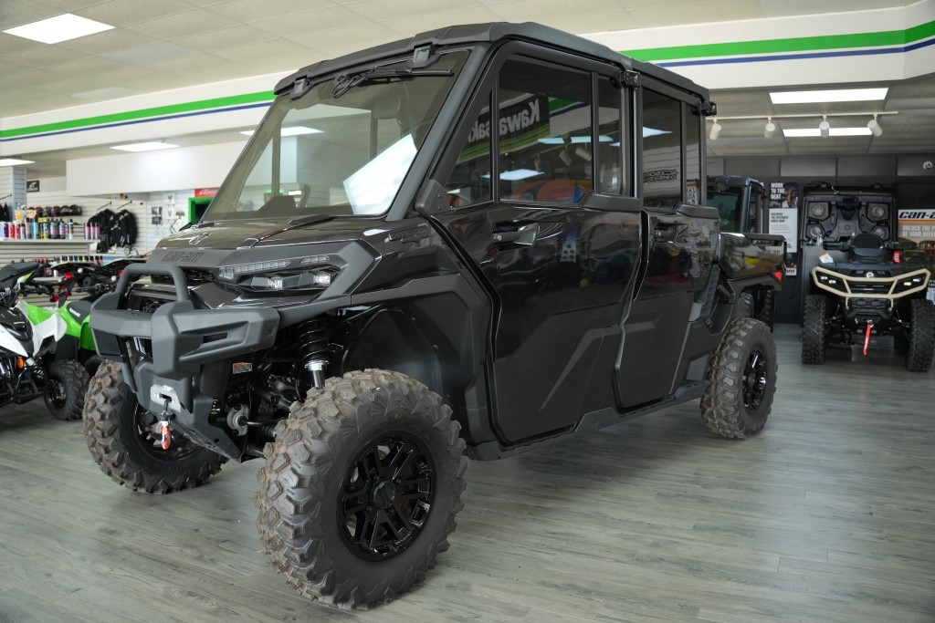 2026 Can-Am™ Defender MAX Lone Star CAB HD11 7