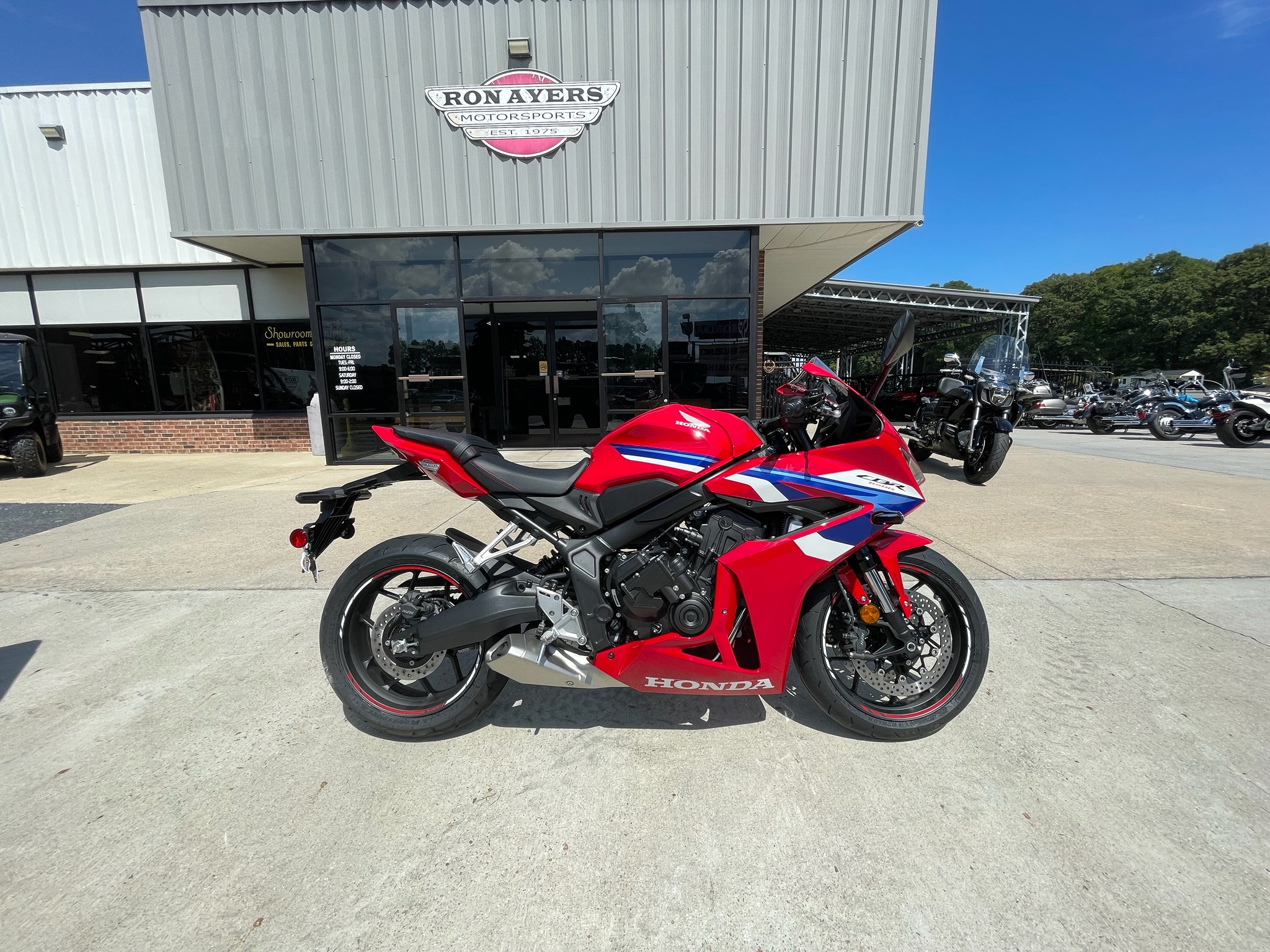 2026 Honda CBR650R E-Clutch 1