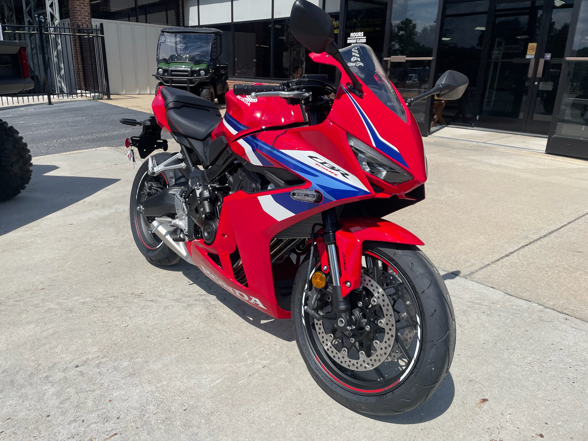 2026 Honda CBR650R E-Clutch 5