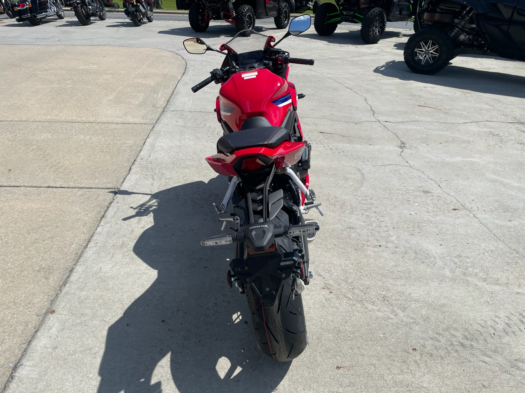 2026 Honda CBR650R E-Clutch 8