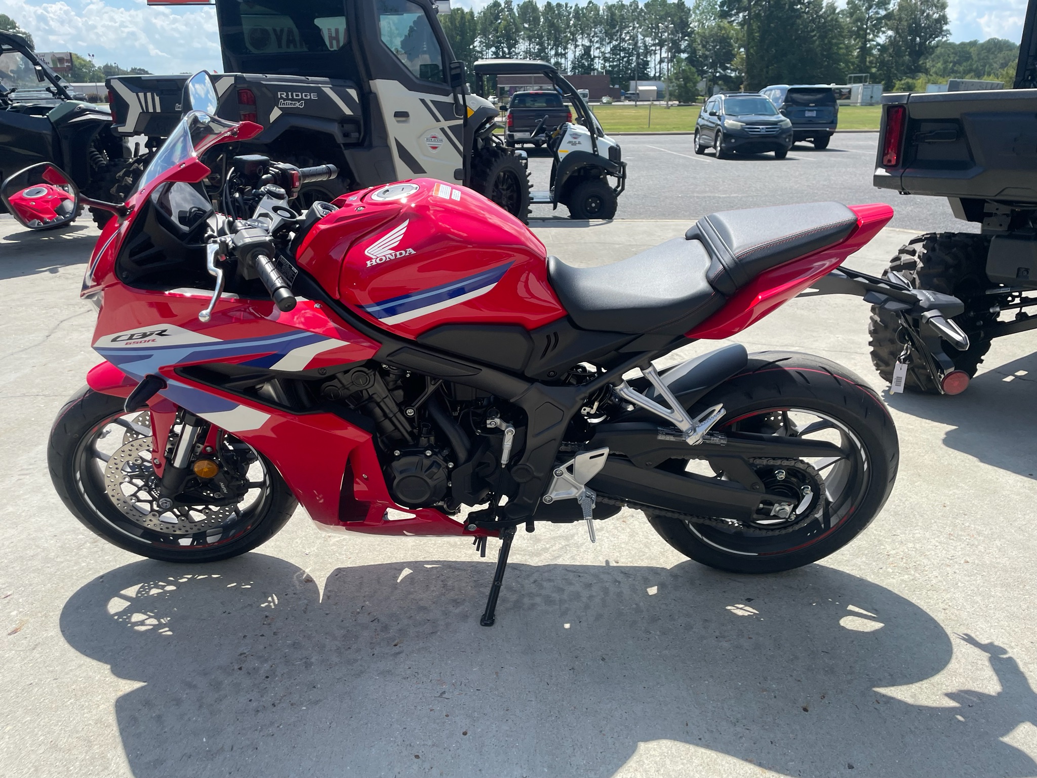 2026 Honda CBR650R E-Clutch 11