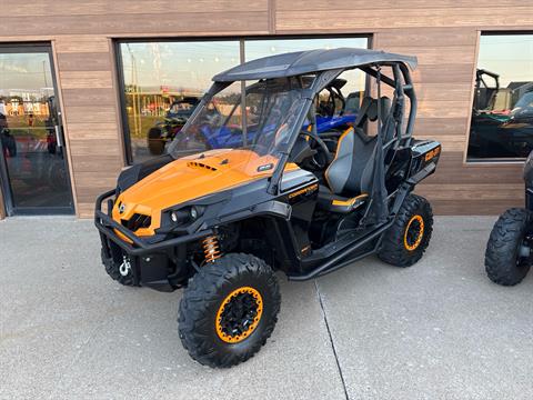 2016 Can-Am Commander XT-P 1000 in Keokuk, Iowa