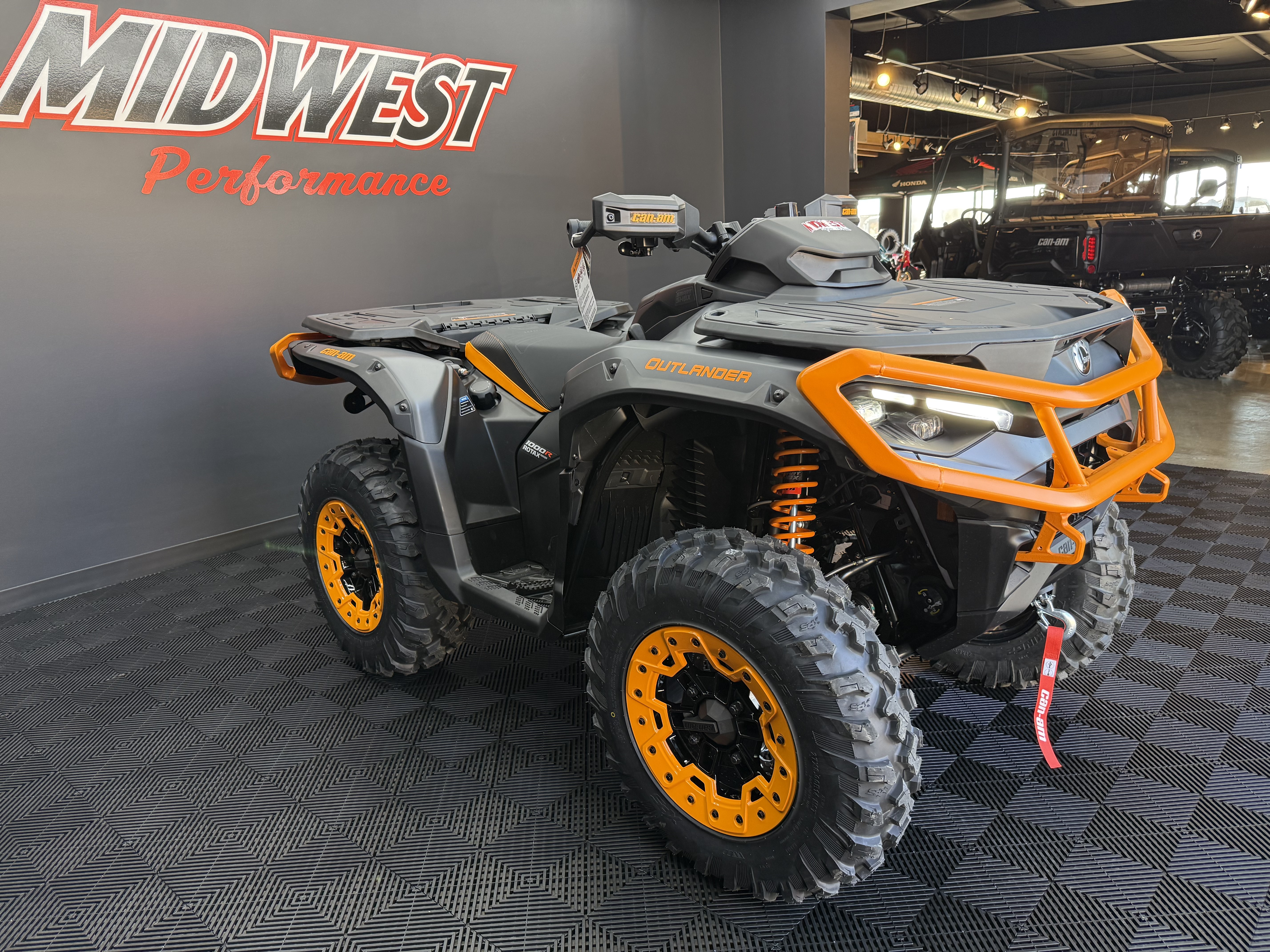 New 2026 Can-Am Outlander XT-P 1000R Smart-Shox with 10.25 in