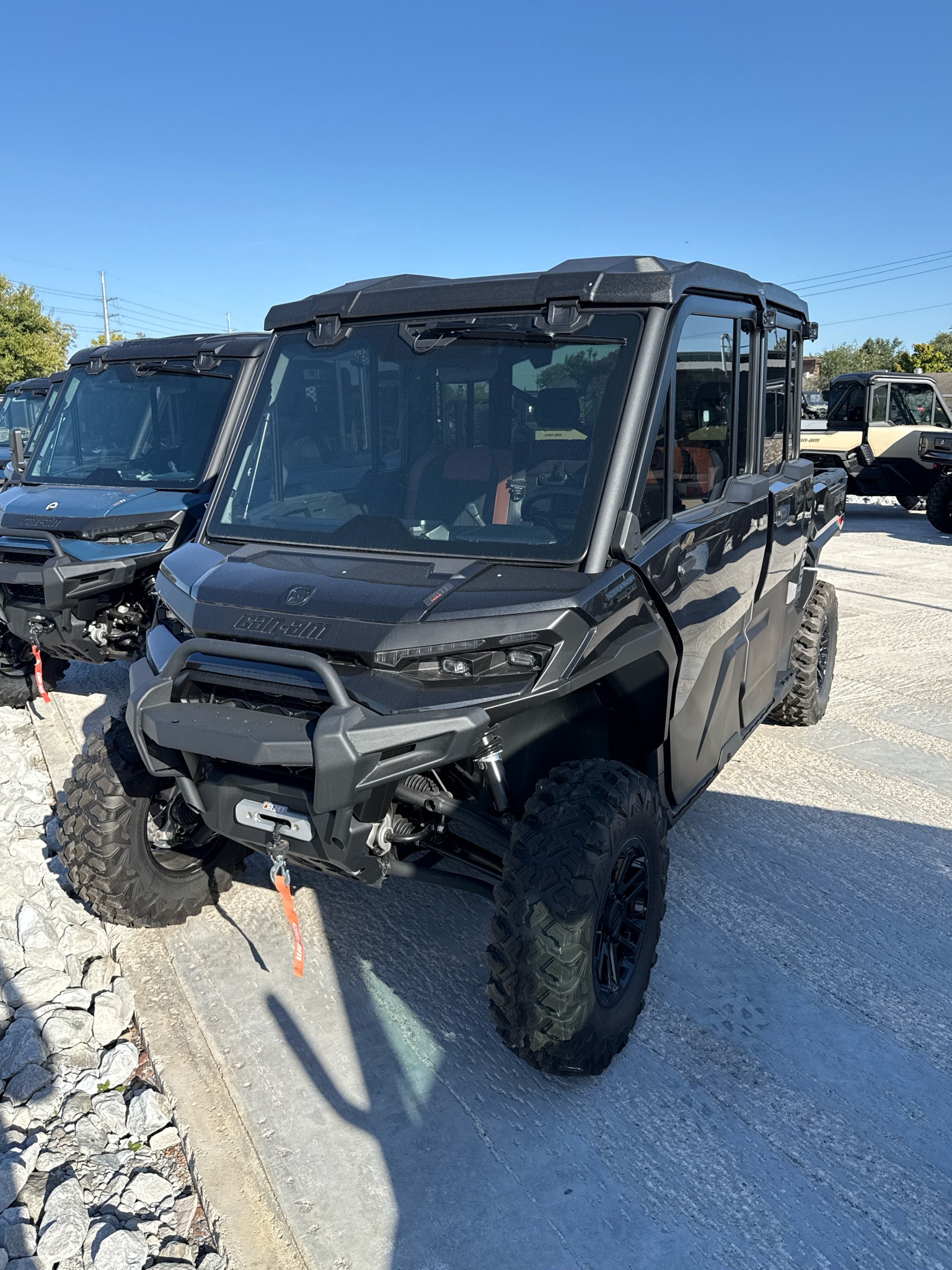 2026 Can-Am™ Defender MAX Lone Star CAB HD11 1