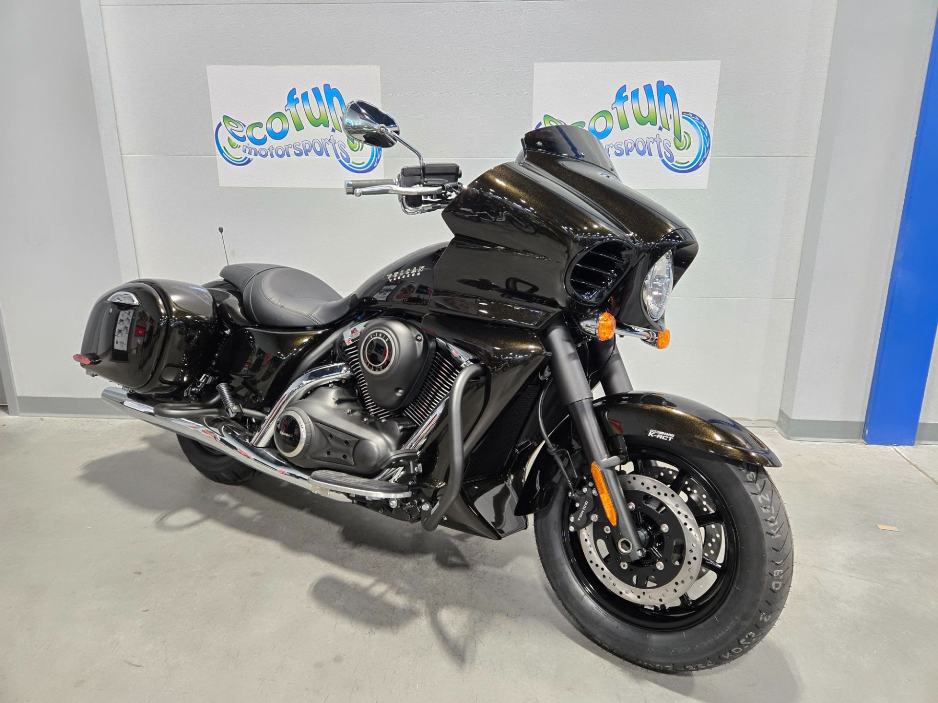 ＡＡＡ 2025 KAWASAKI VULCAN 1700 VAQUERO ABS METALLIC BRILLIANT