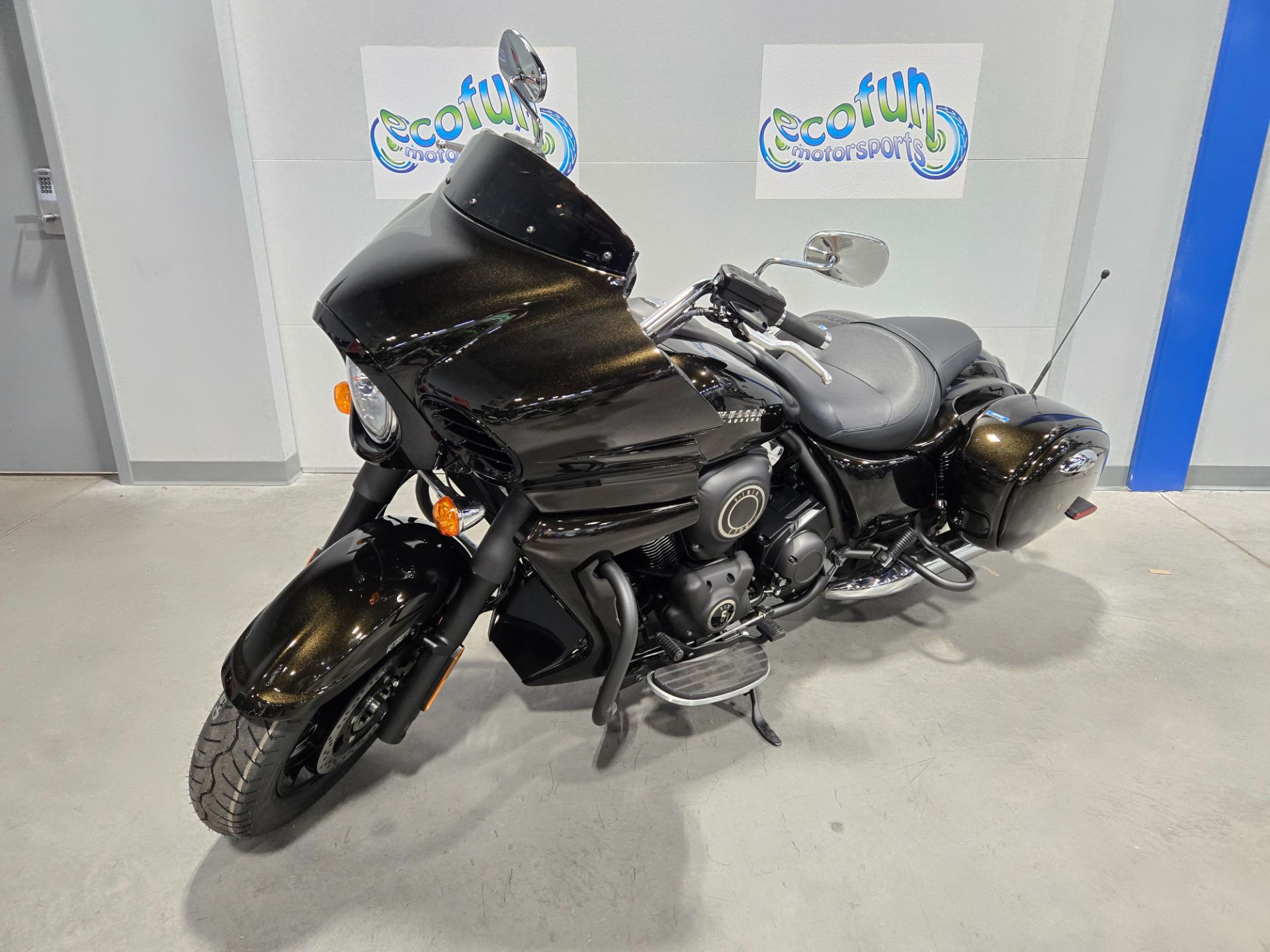2025 Kawasaki Vulcan® 1700 Vaquero® ABS 4