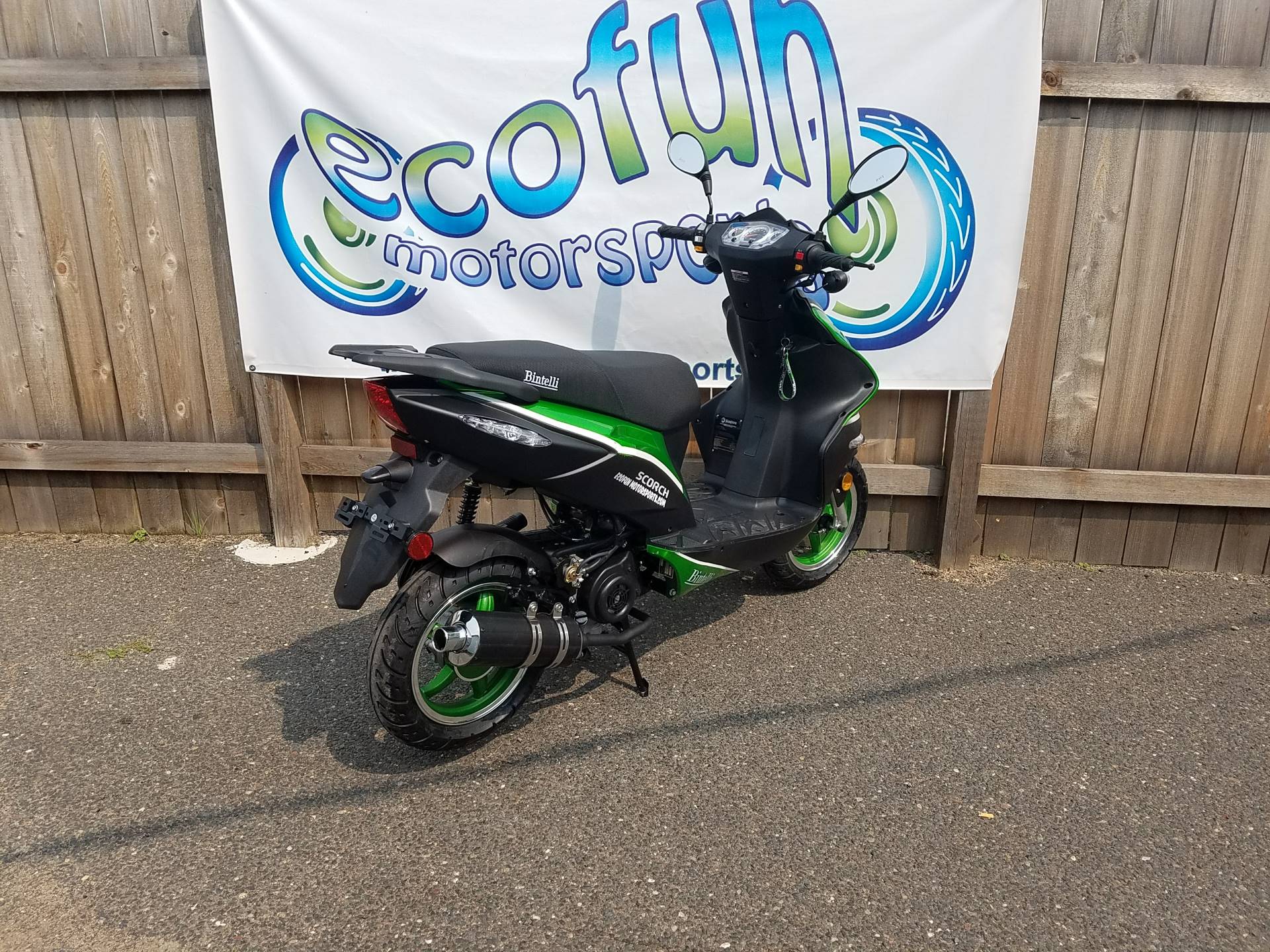 New 2023 YNGF Scorch 49cc Scooter | Scooters in Forest Lake MN | Green