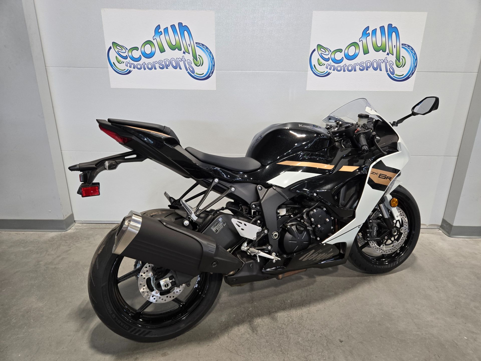 New 2026 Kawasaki NINJA ZX-6R ABS | Motorcycles in Forest Lake MN
