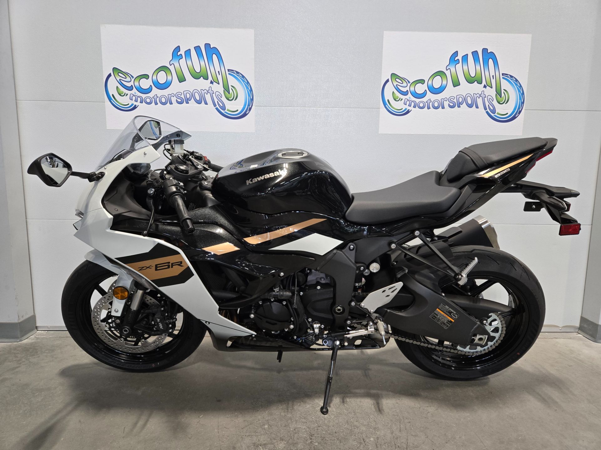 R✴︎H❤️ New 2026 Kawasaki NINJA ZX-6R ABS | Motorcycles in Forest Lake MN