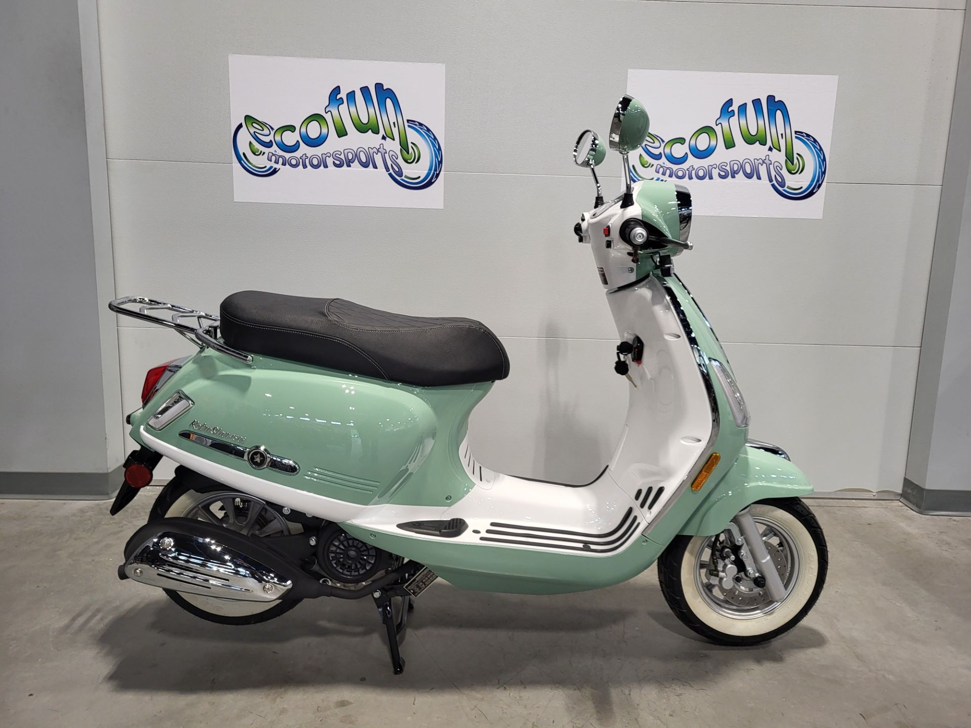 2025 Scootstar Retrostar photo 7