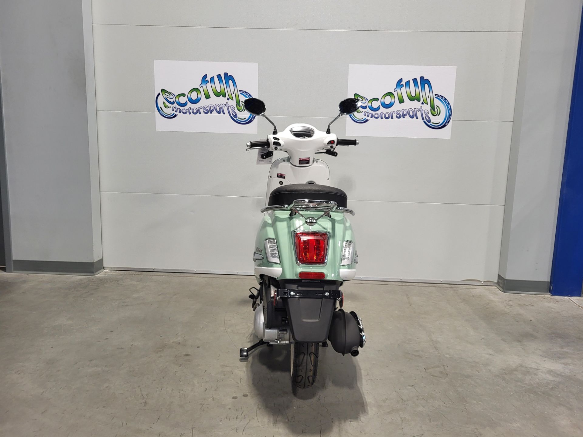 2025 Scootstar Retrostar photo 5