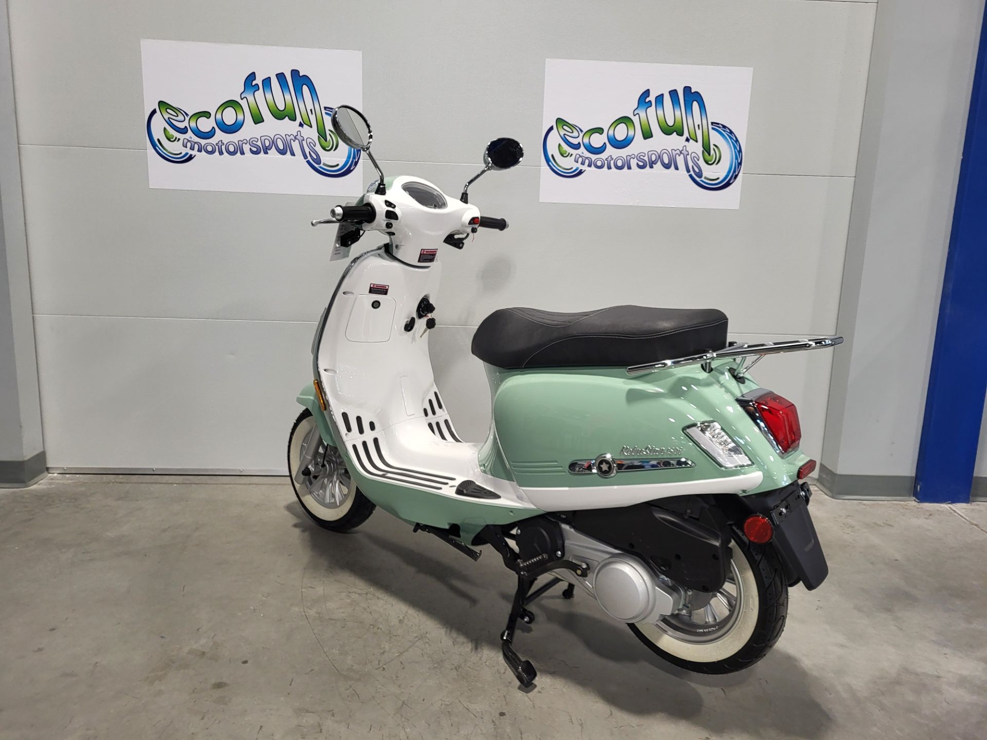 2025 Scootstar Retrostar photo 3