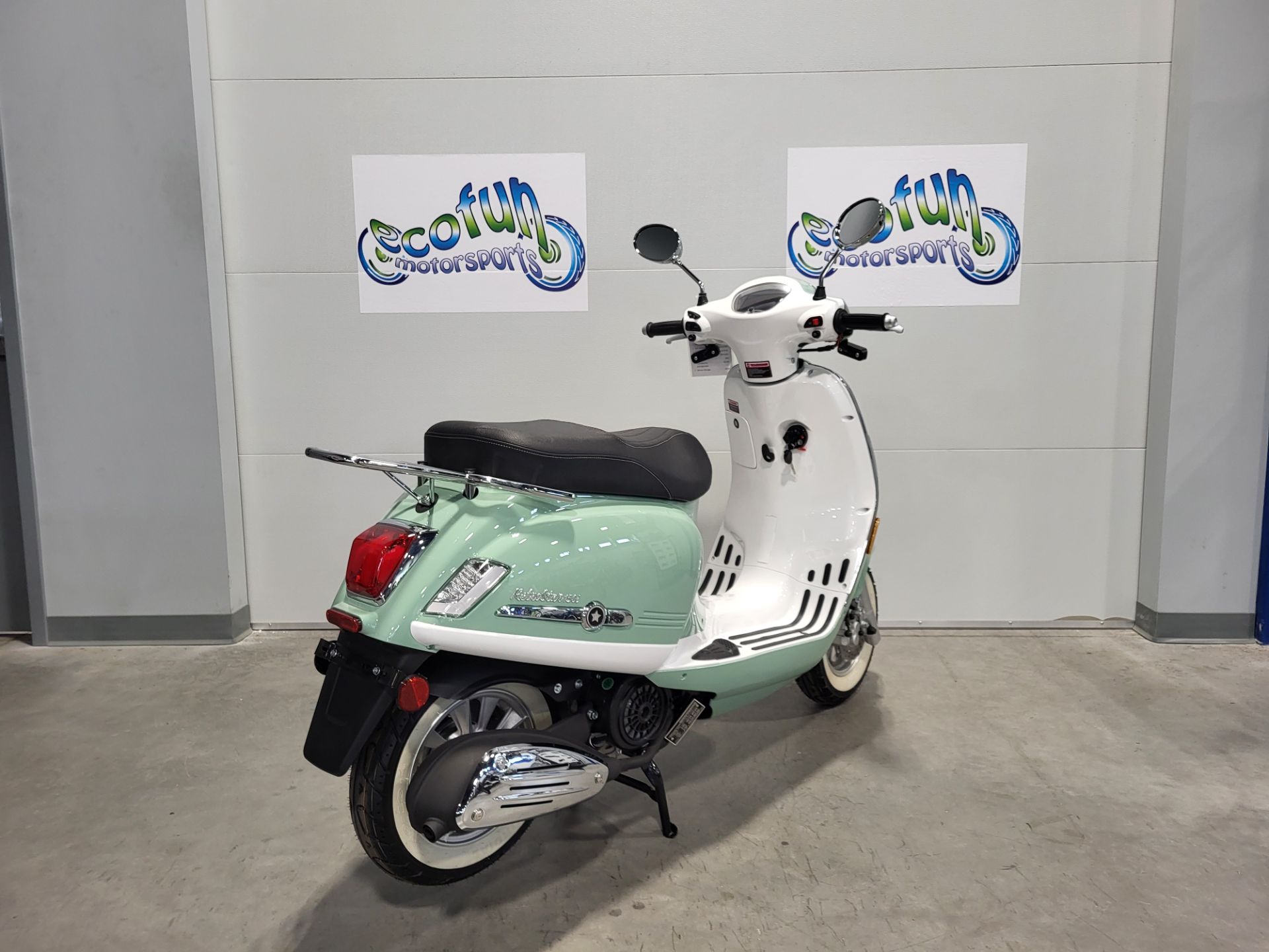 2025 Scootstar Retrostar photo 9
