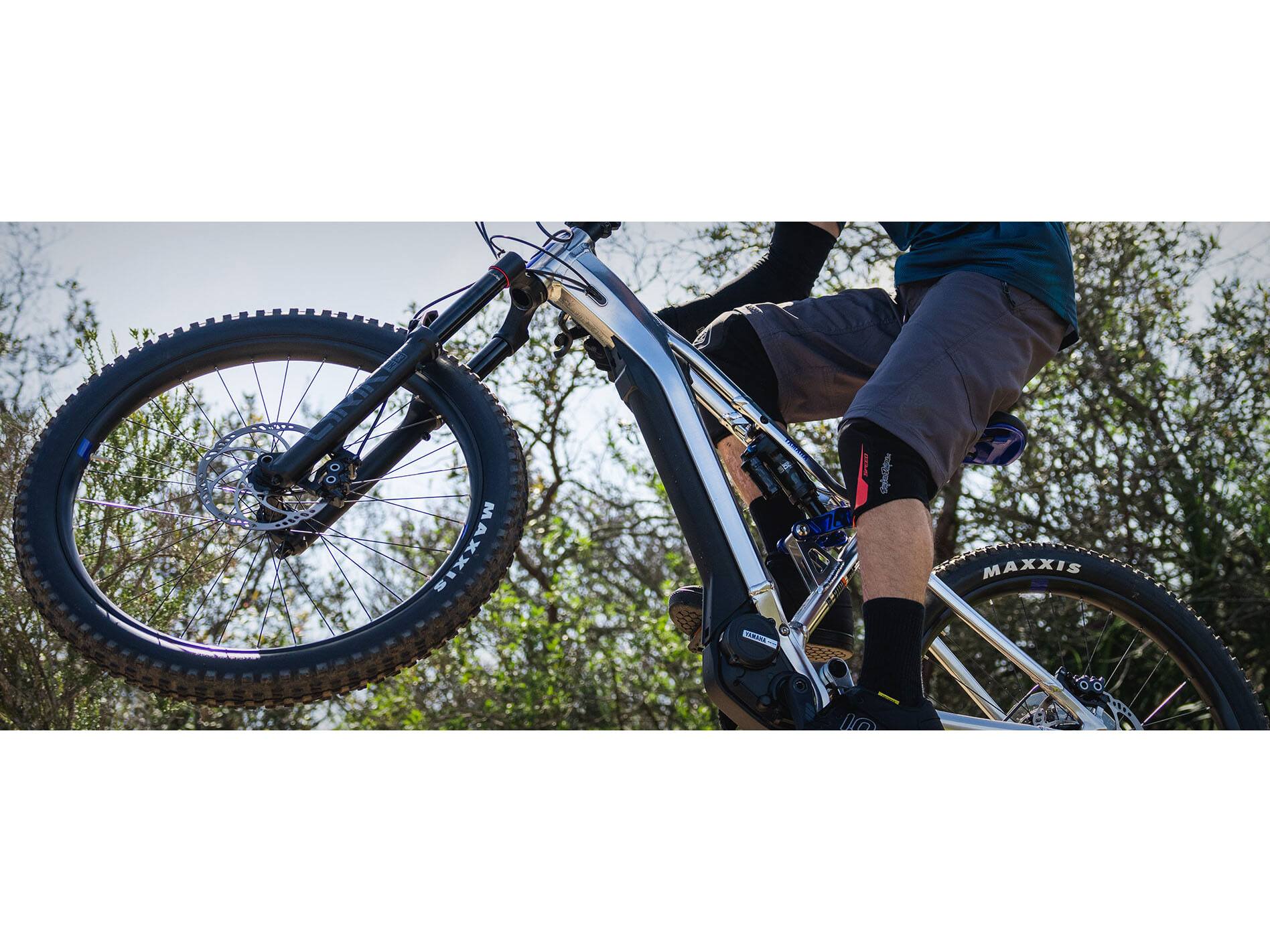 YAMAHA 
ビーノ　SA10J Yamaha YDX-Moro 07 – Fly Rides USA