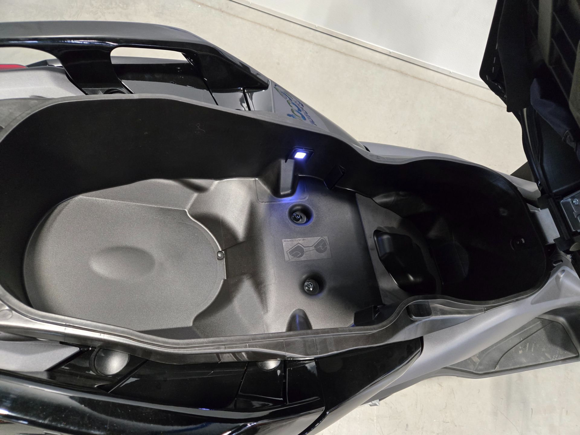 New 2025 Yamaha XMAX | Scooters in Forest Lake MN | YAMSK001525