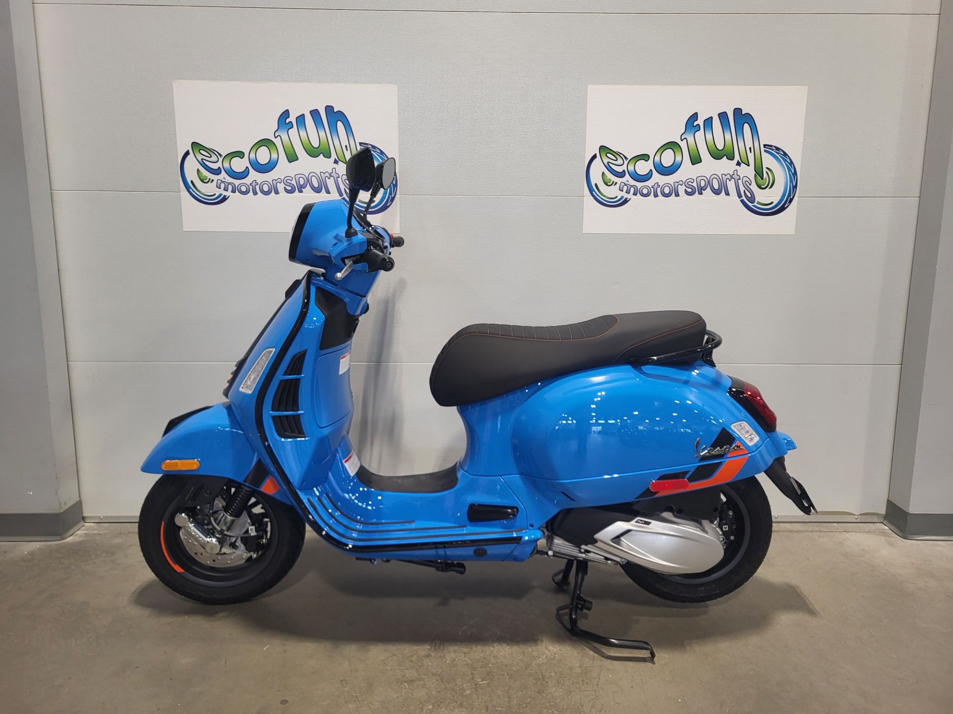 2026 Vespa GTS 310 SuperSport 4