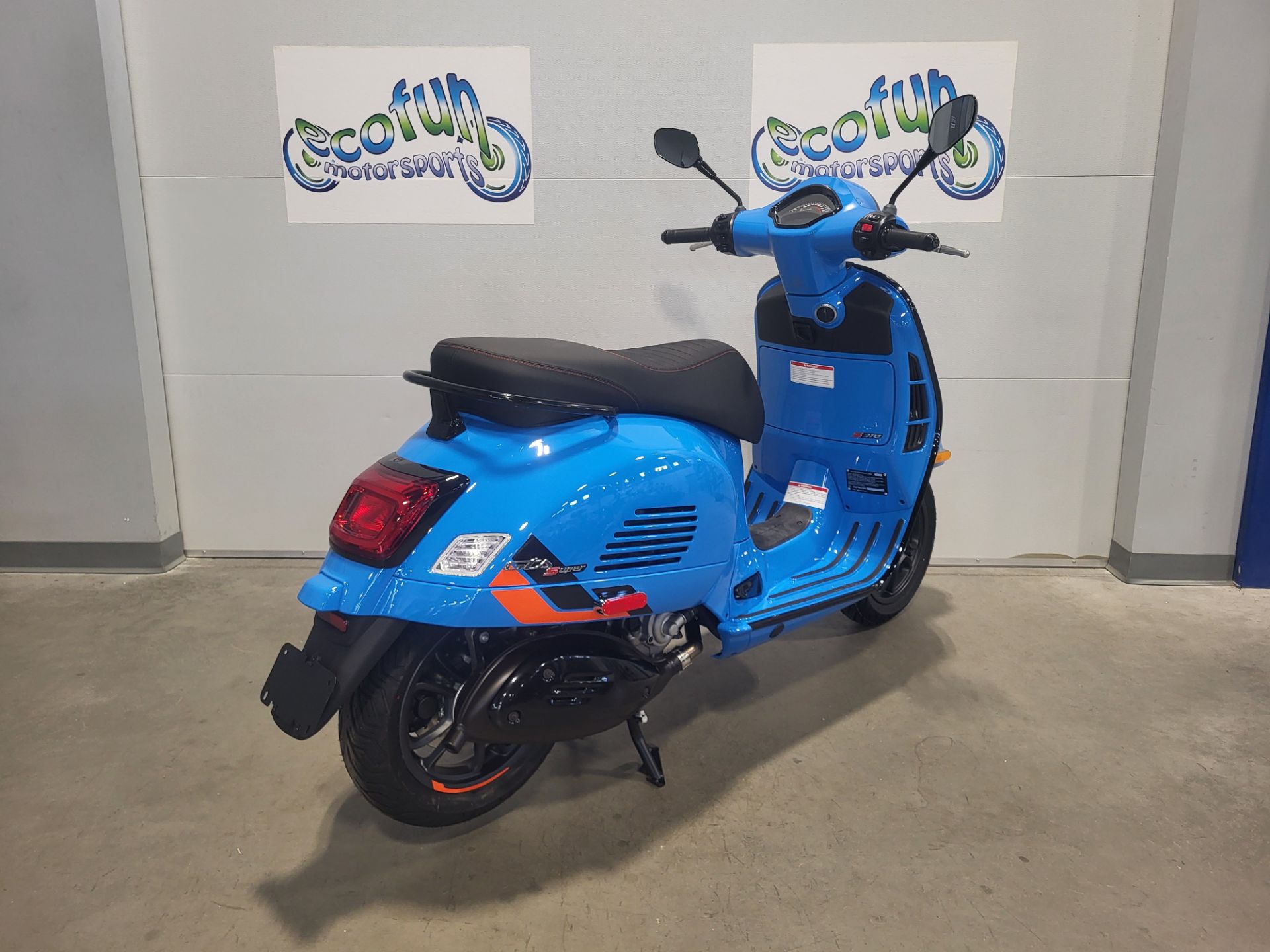 2026 Vespa GTS 310 SuperSport 8