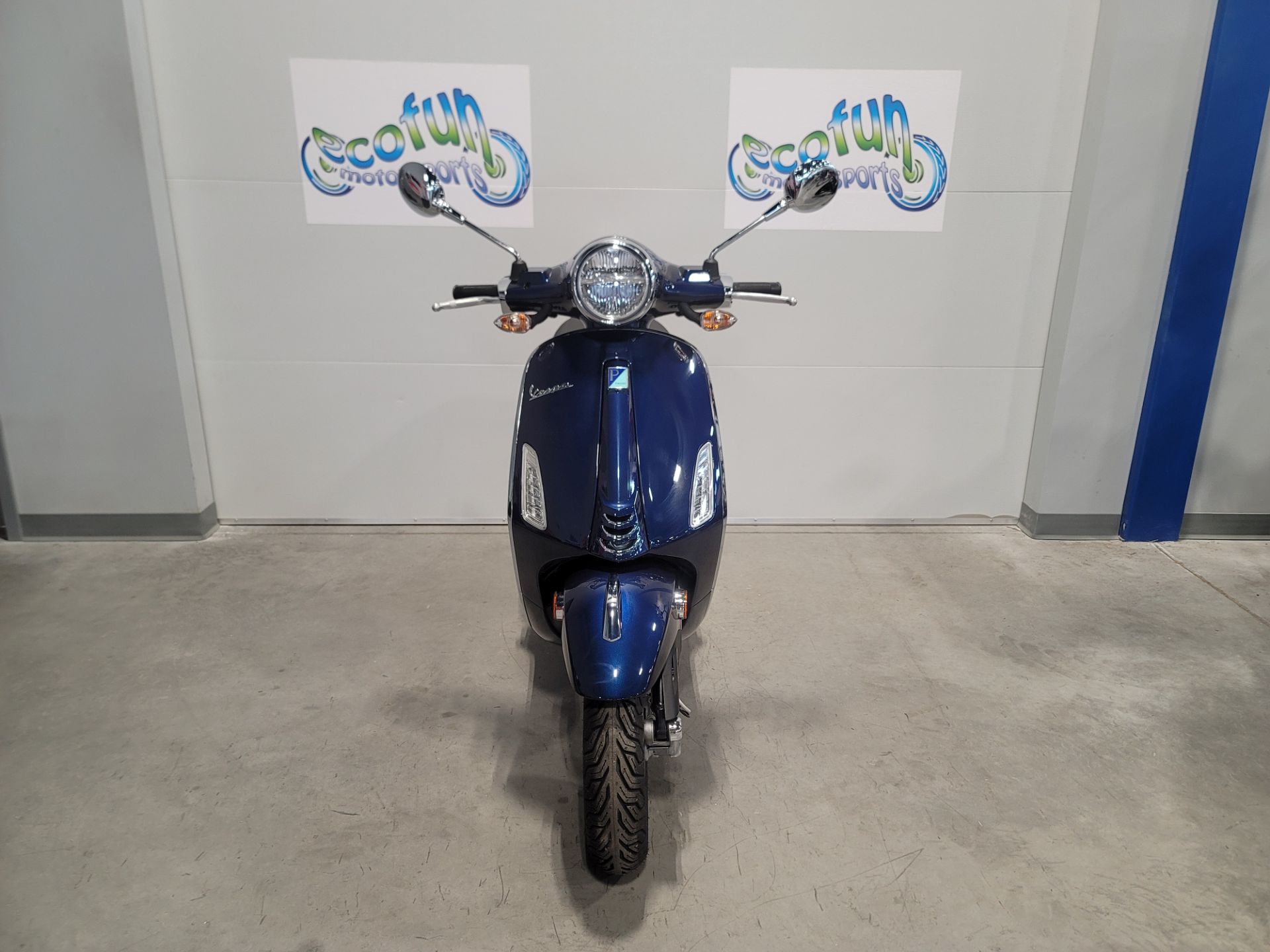 2025 Vespa Primavera 150 5
