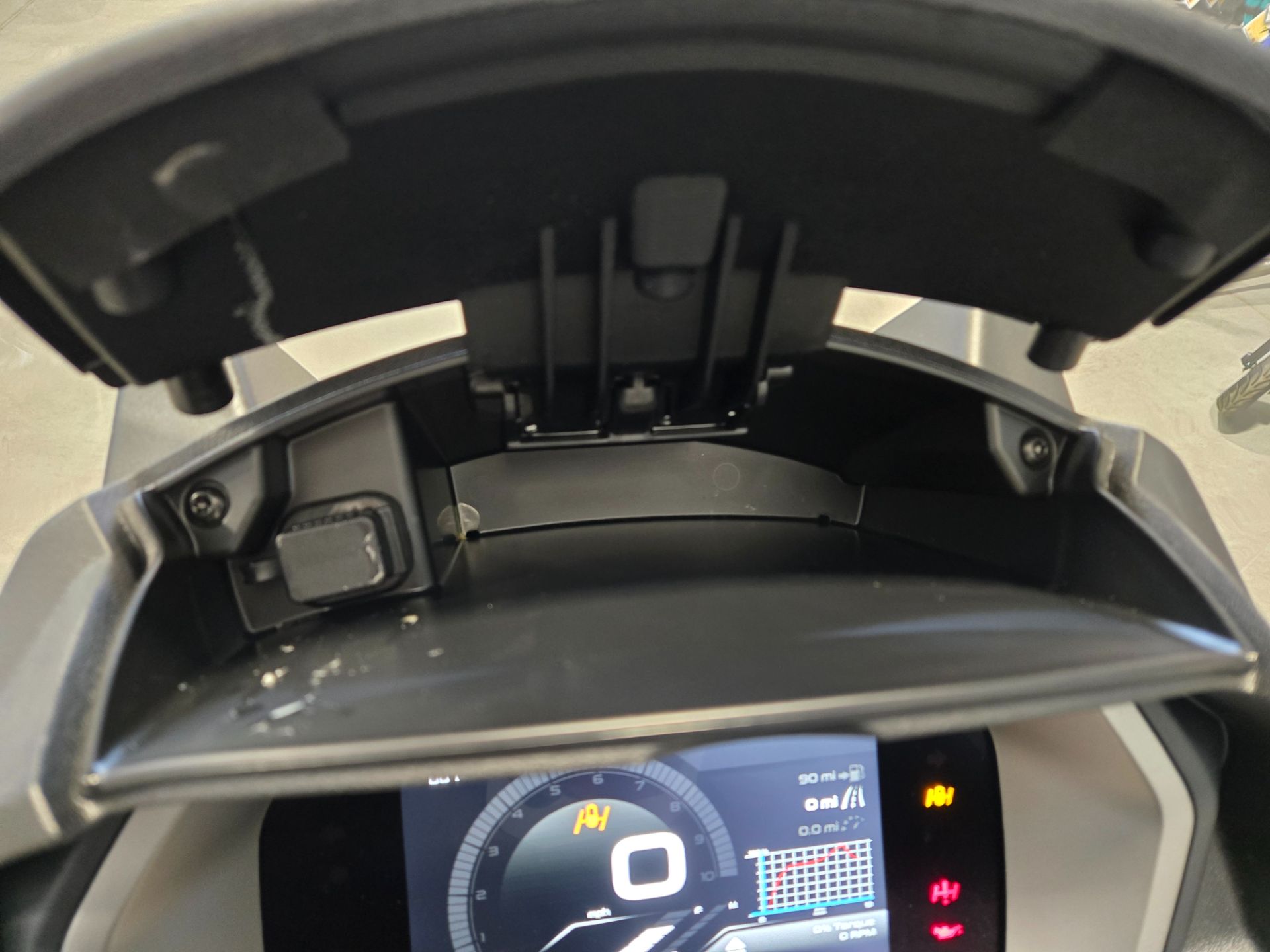 2026 Piaggio MP3 530 Exclusive 9