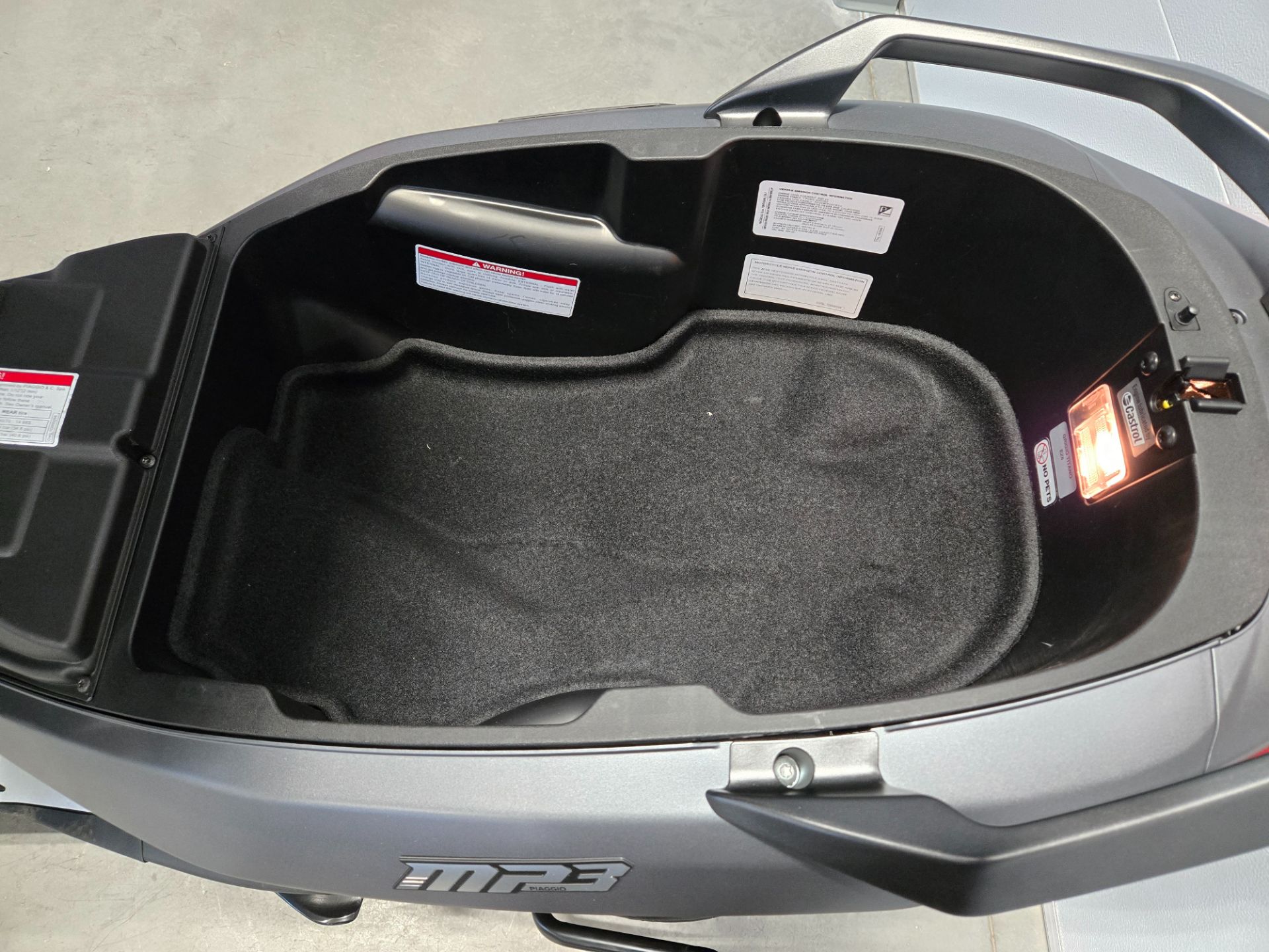 2026 Piaggio MP3 530 Exclusive 10
