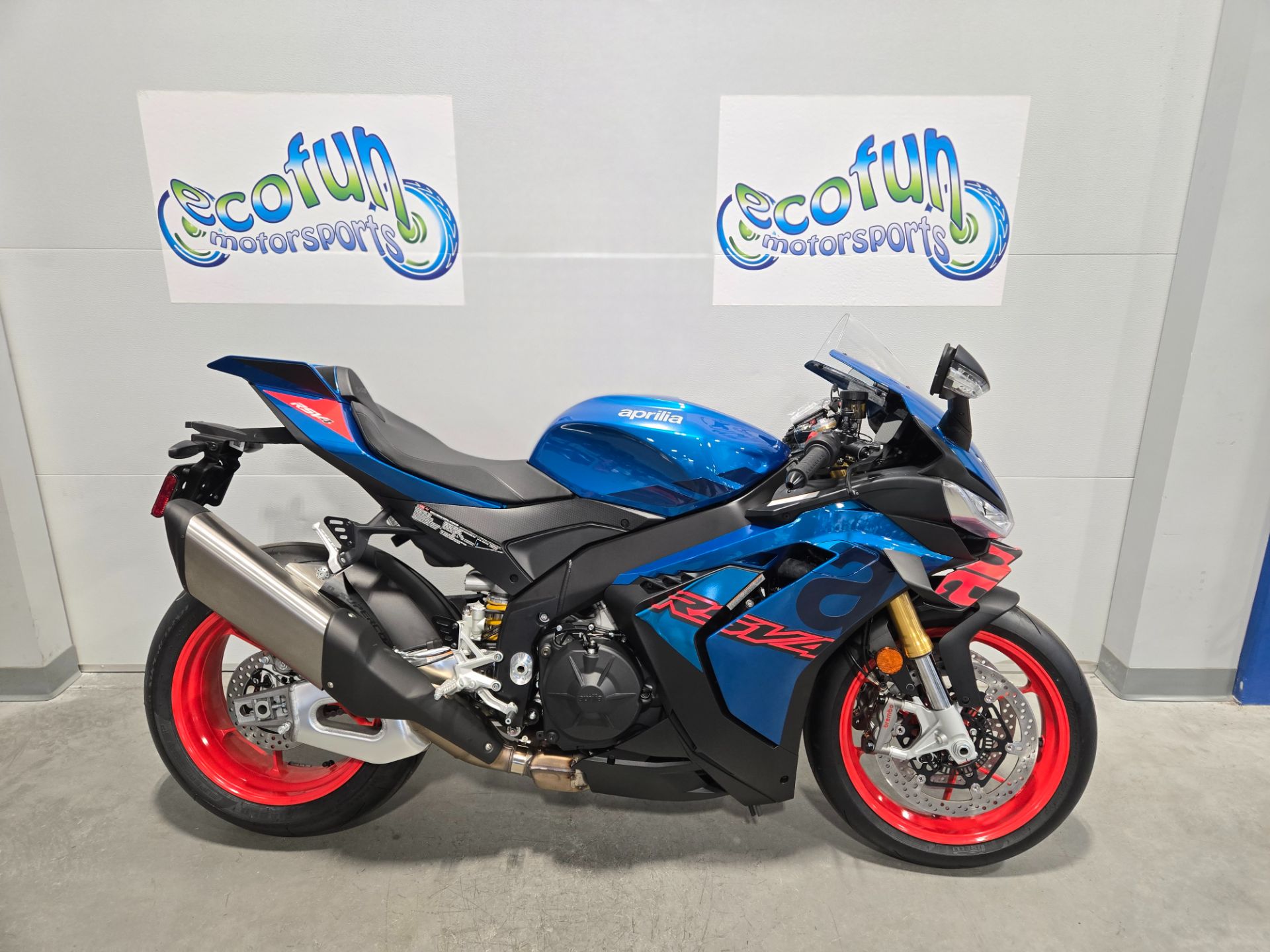 New 2026 Aprilia RSV4 1100 | Motorcycles in Forest Lake MN