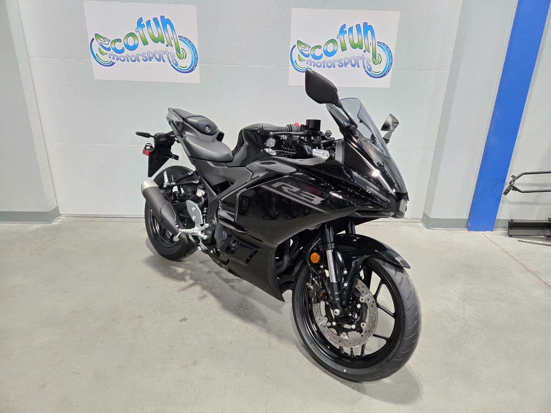 2026 Yamaha YZF-R3 1