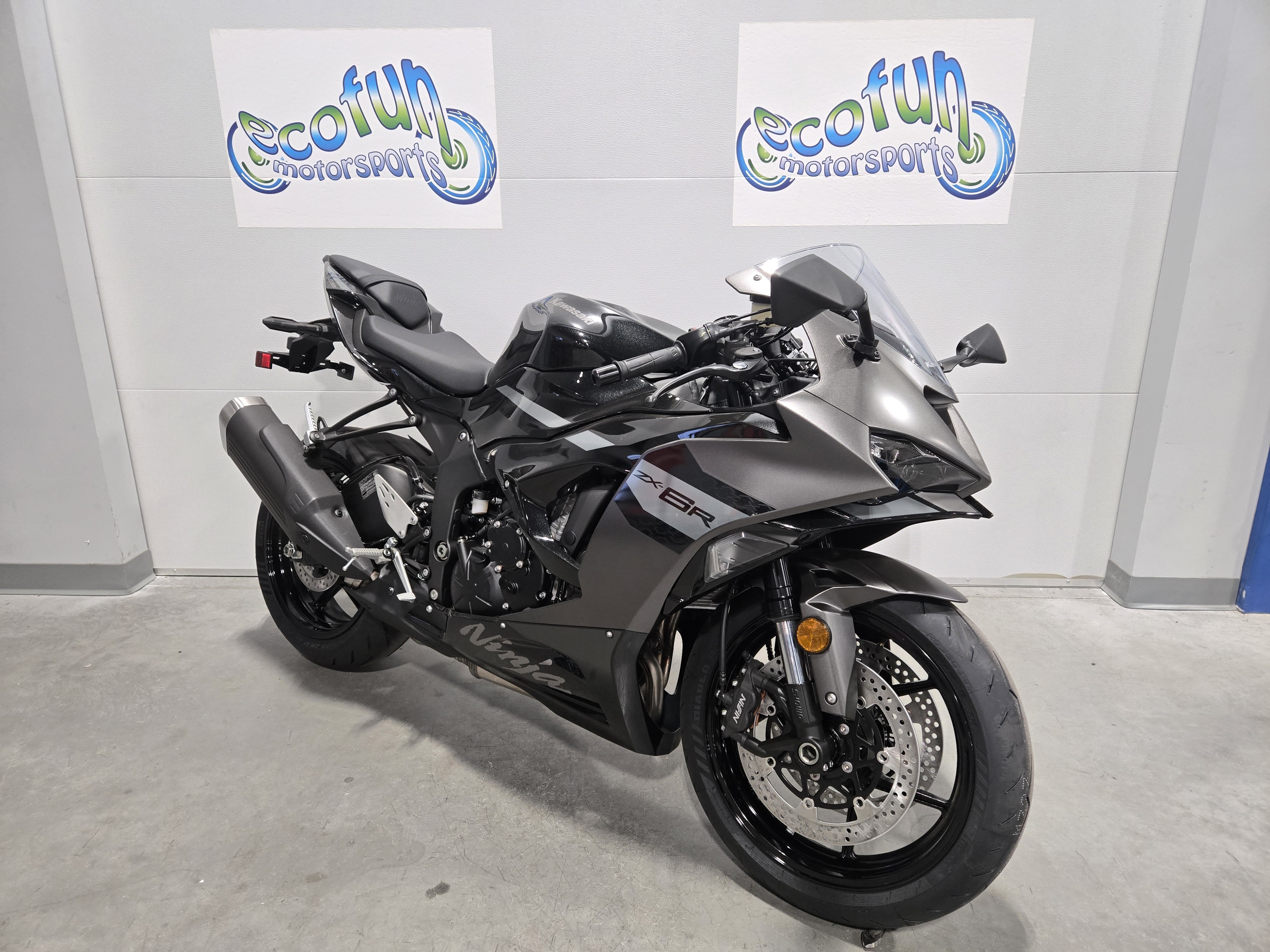 New 2026 Kawasaki Ninja® ZX™-6R | Motorcycles in Forest Lake MN