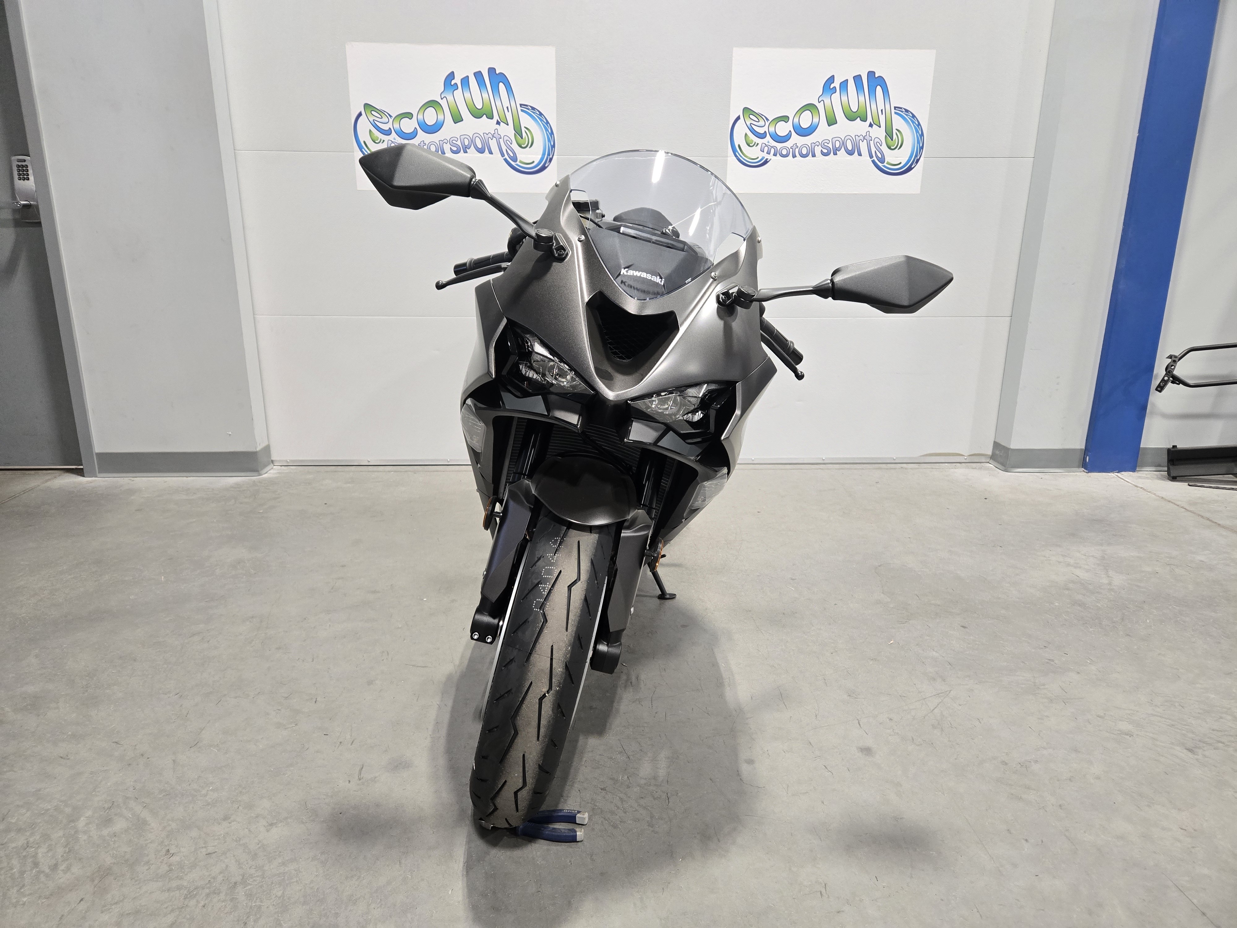 New 2026 Kawasaki Ninja® ZX™-6R | Motorcycles in Forest Lake MN