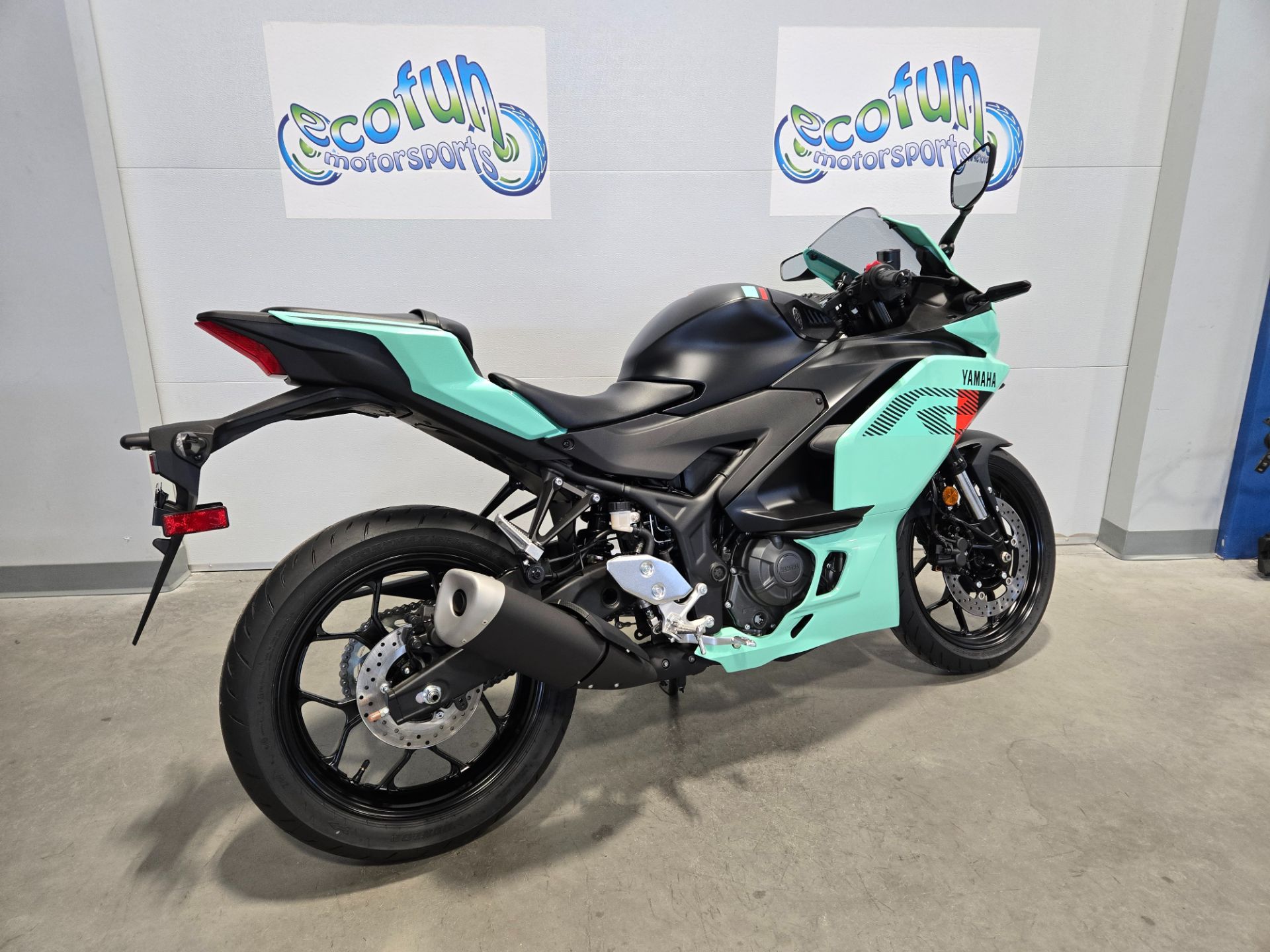 2026 Yamaha YZF-R3 7