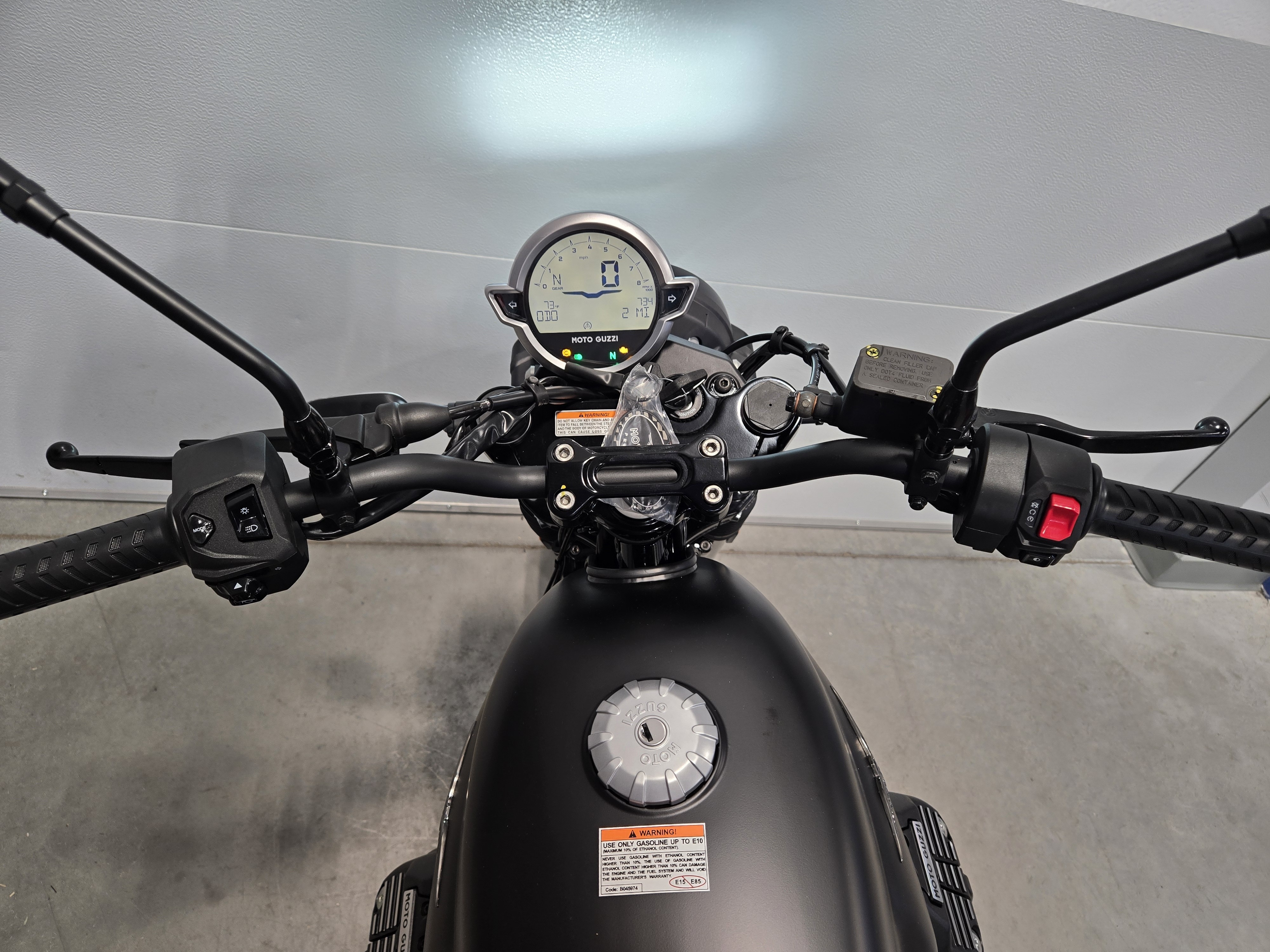 2027 Moto Guzzi photo 6