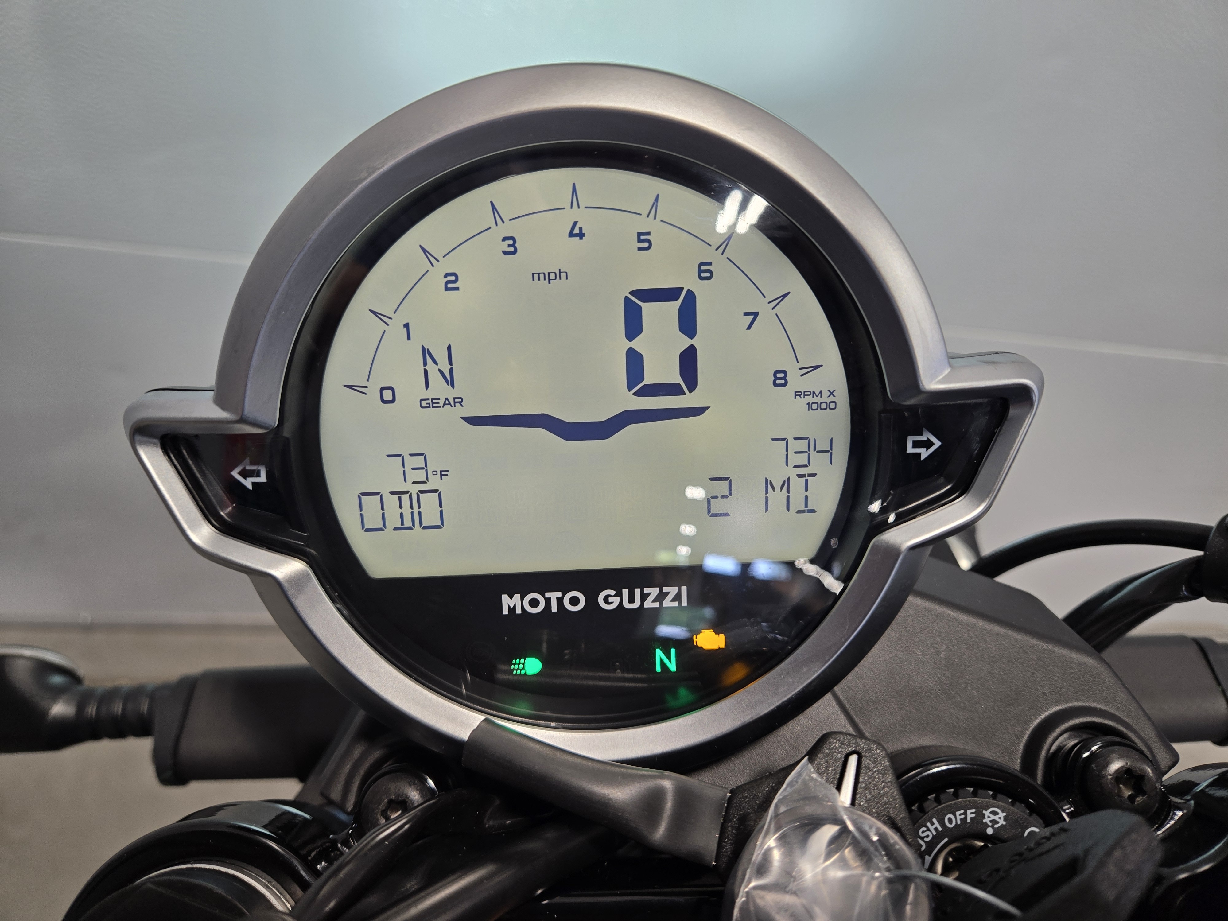 2027 Moto Guzzi photo 7