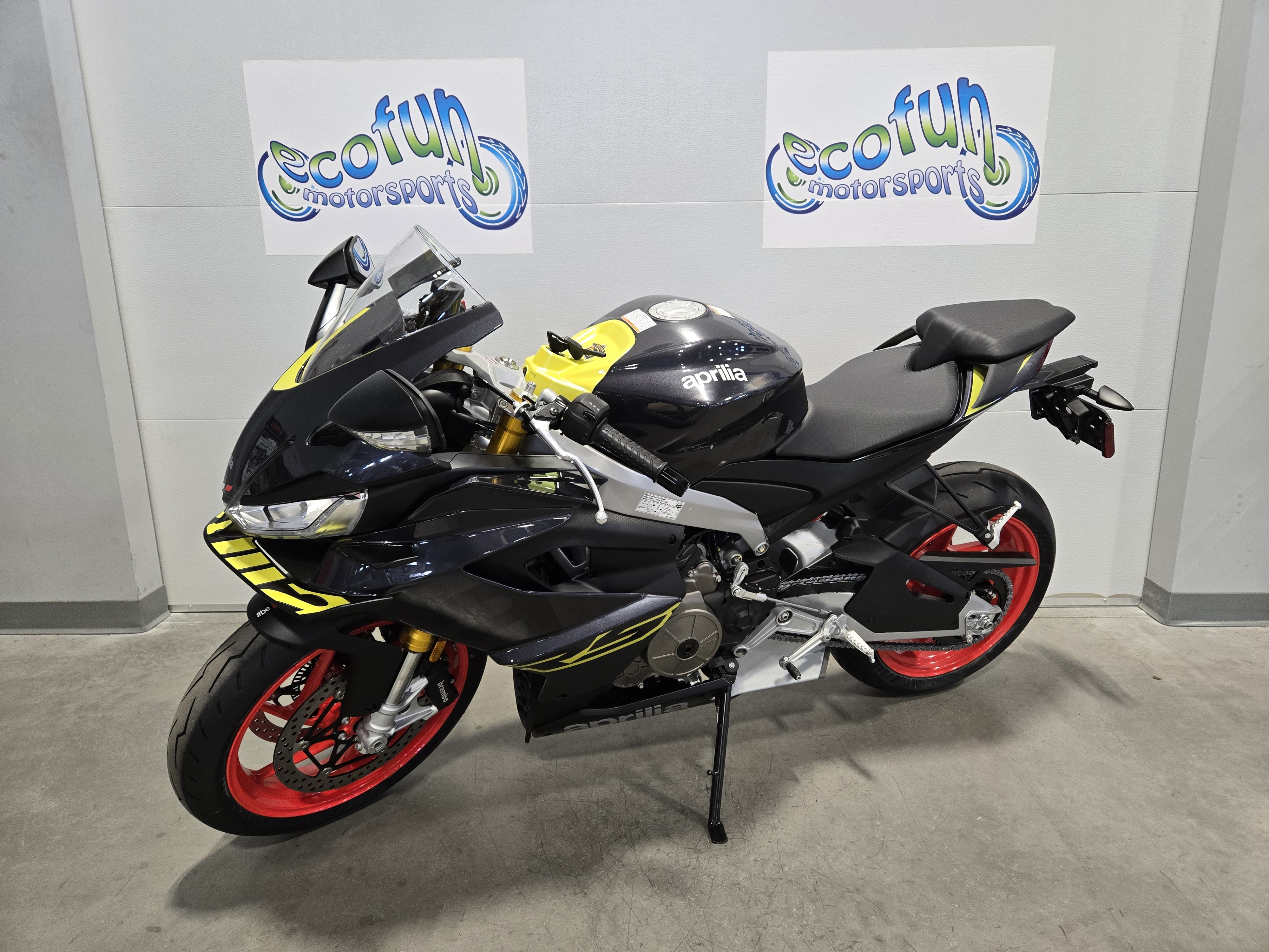 2027 Aprilia RS photo 4