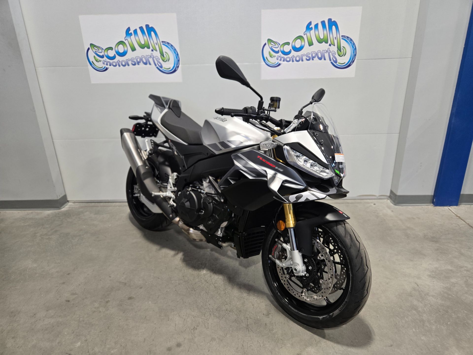 New 2027 Aprilia Tuono V4 1100 | Motorcycles in Forest Lake MN